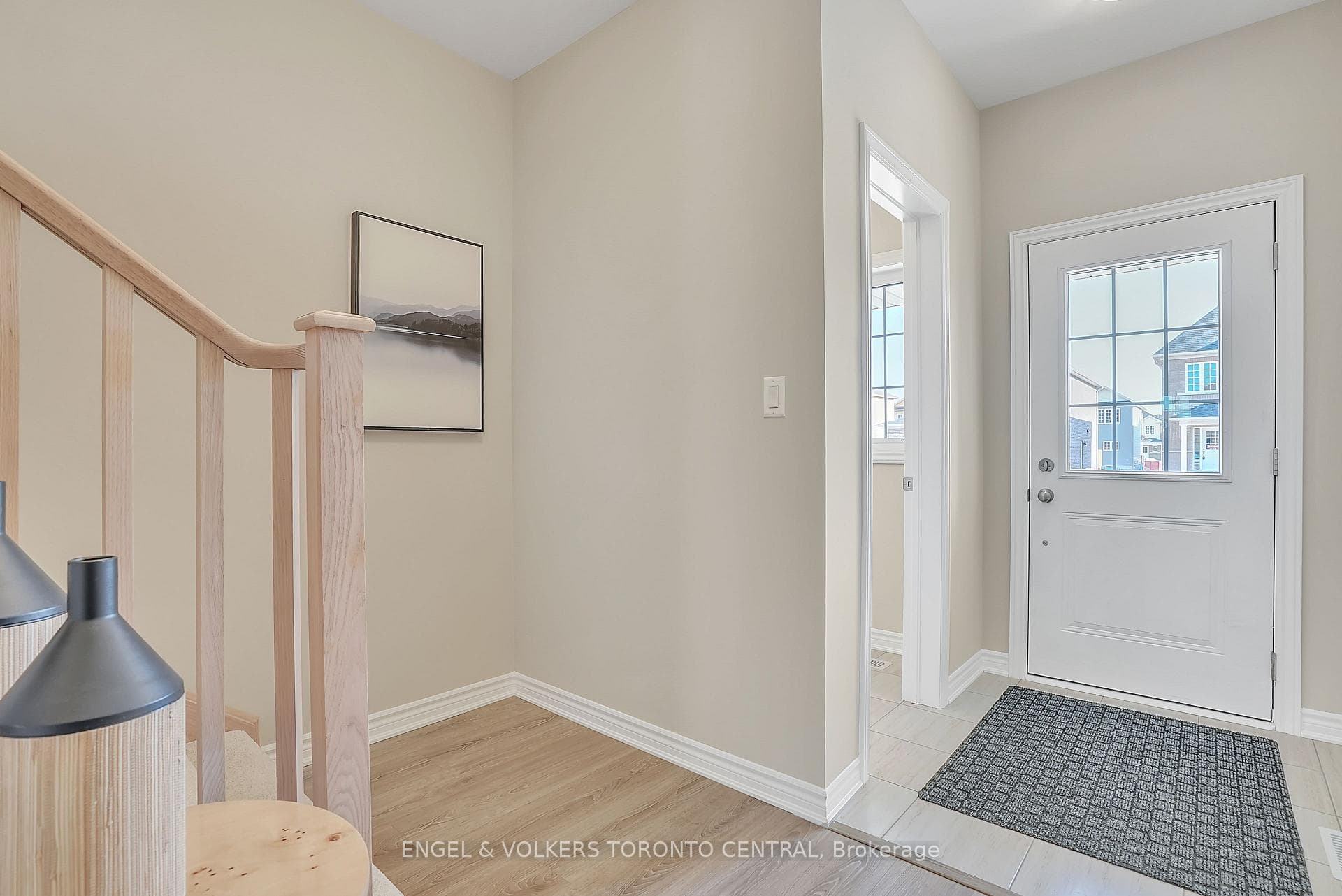 206 Cubitt Street photo 4