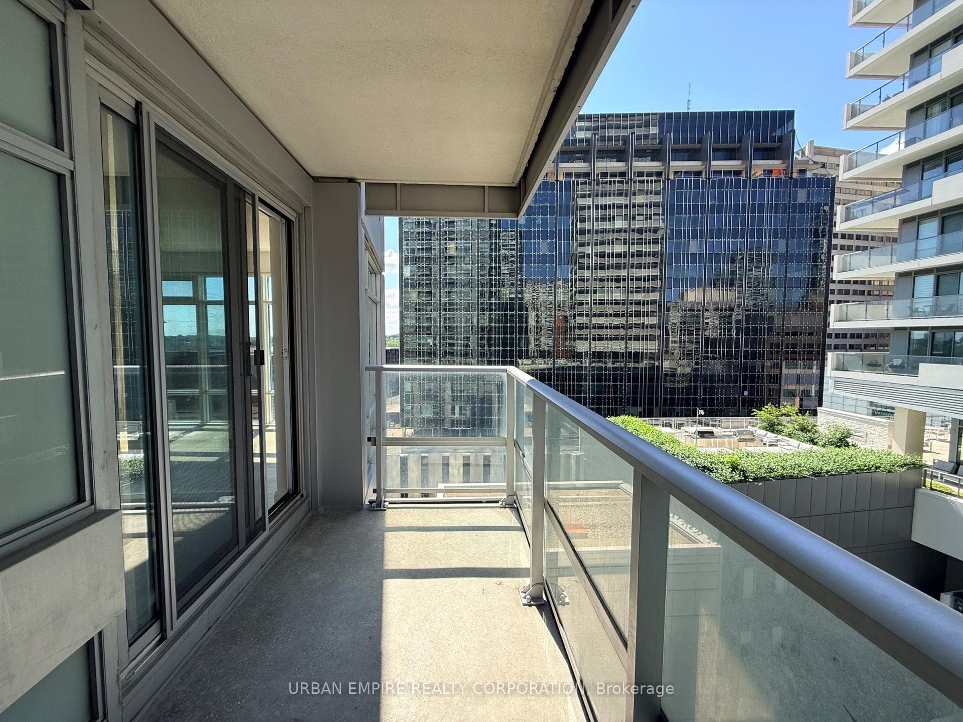 2191 Yonge Street Unit 1208 photo 10