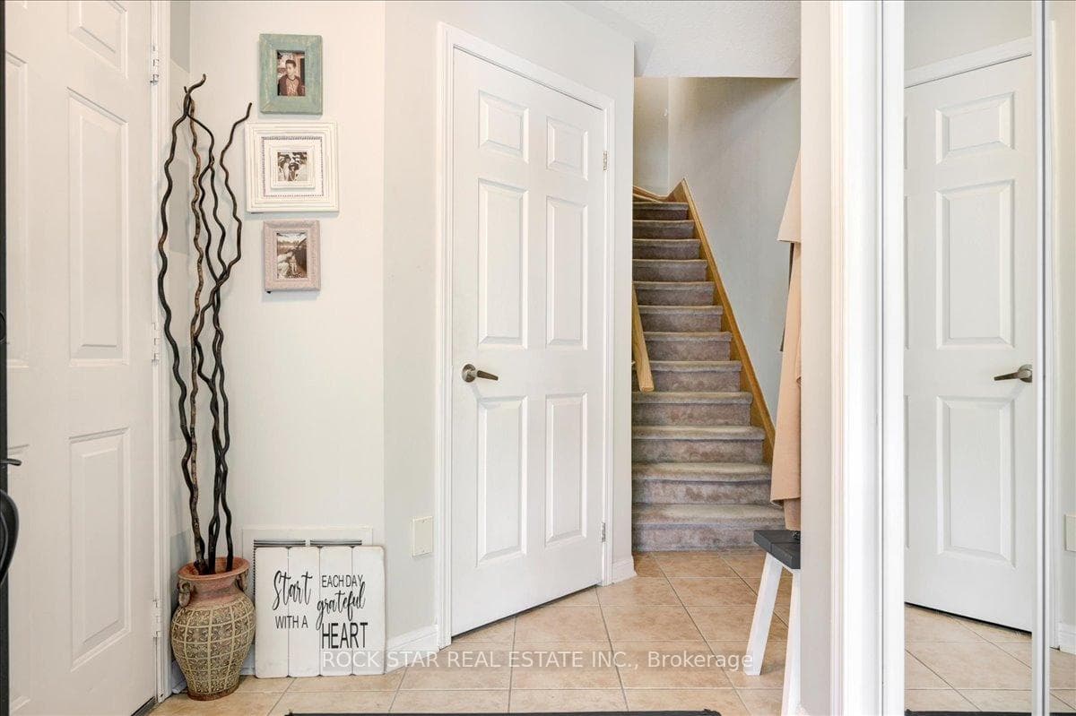 3035 Drumloch Avenue photo 2