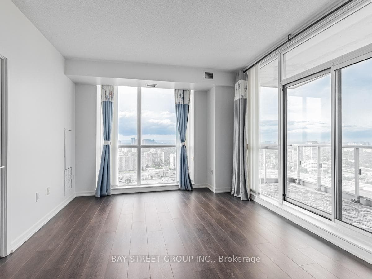 70 Forest Manor Road Unit 2712 photo 6