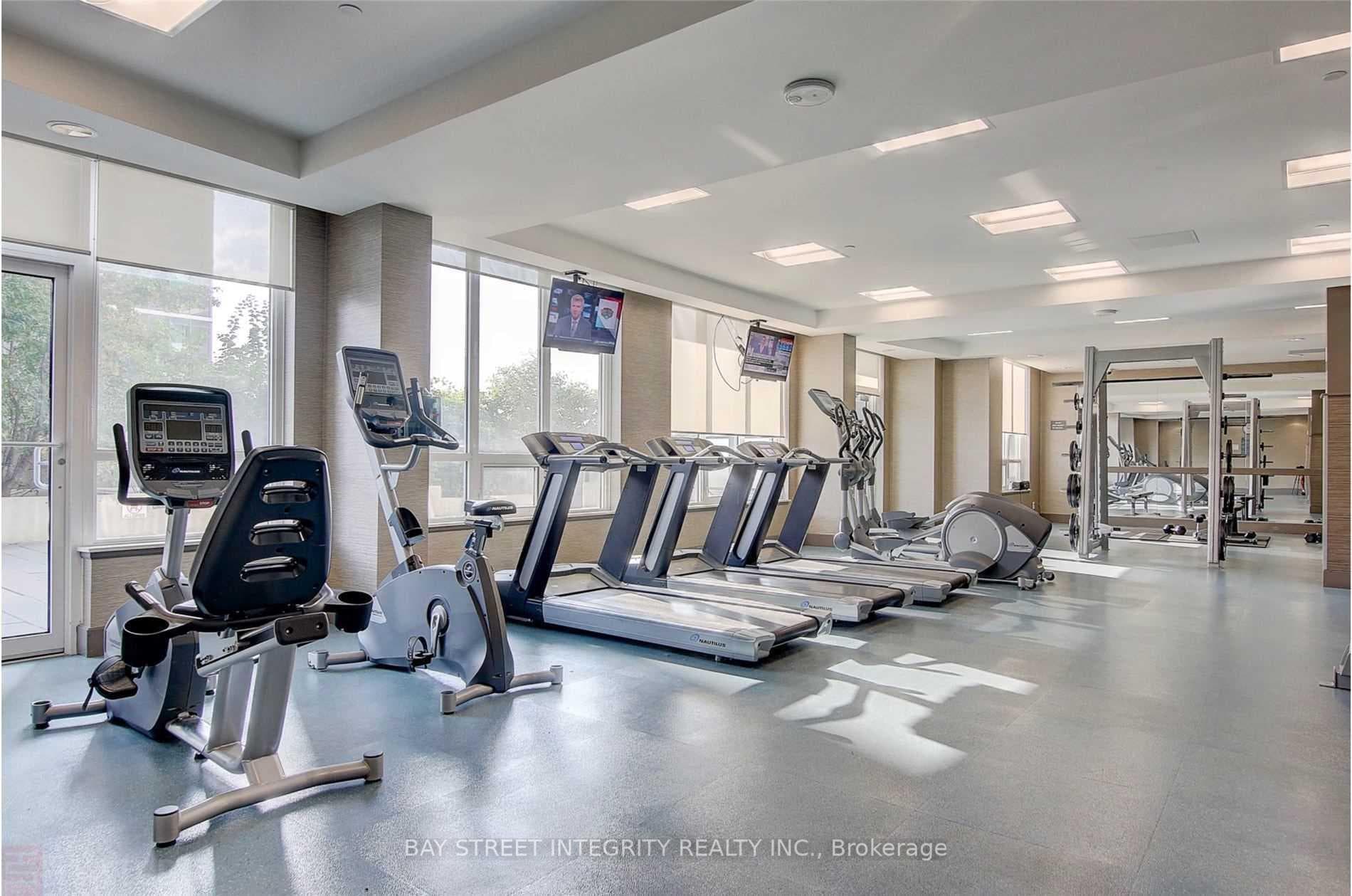 7171 Yonge Street Unit 2010 photo 16