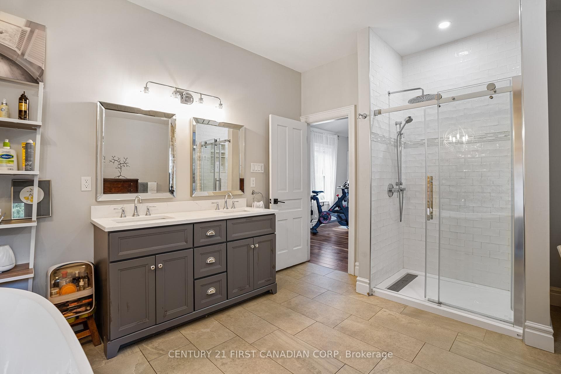 486 Princess Avenue photo 25