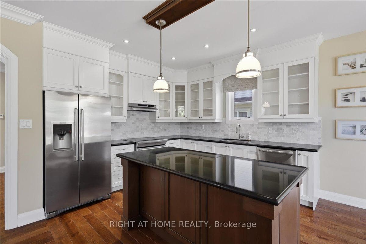 31 Christy Drive photo 14