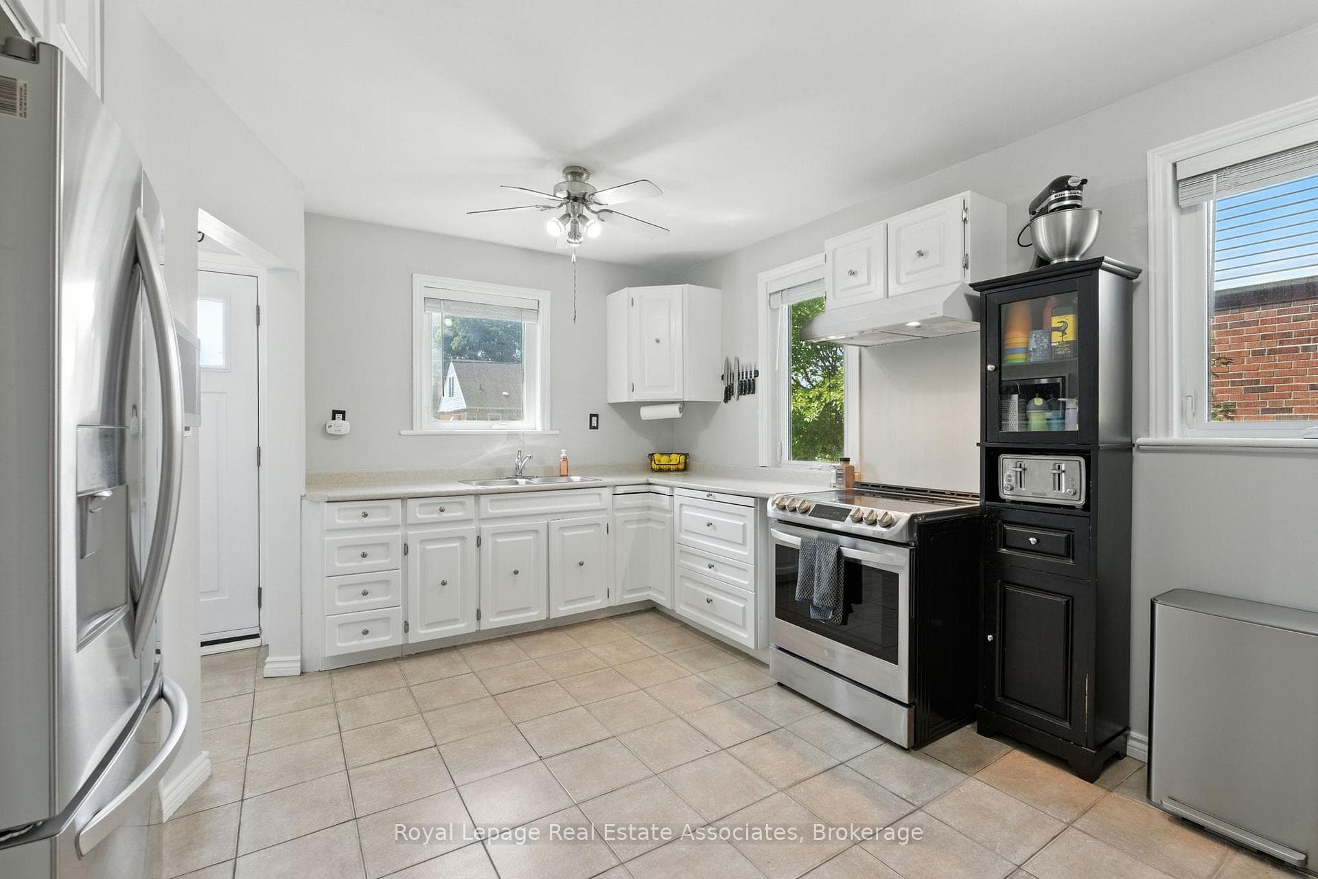 7 Deer Avenue photo 13
