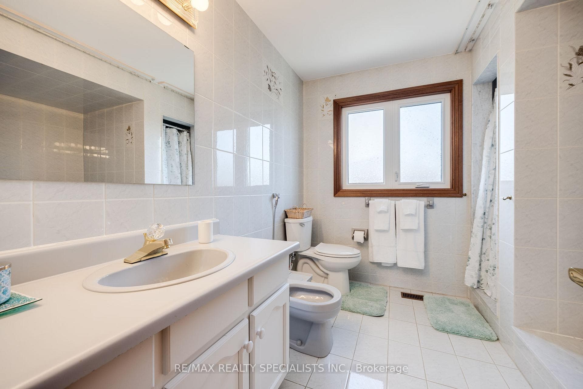 1445 Brentano Boulevard photo 20