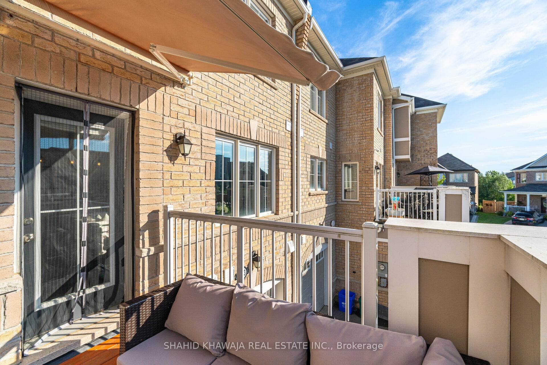 1173 Duignan Crescent photo 27