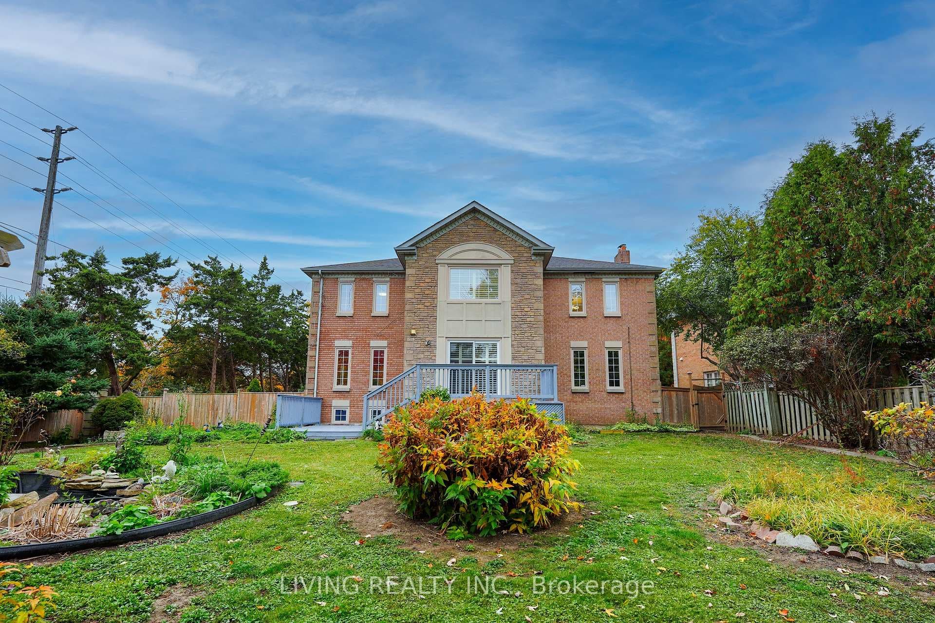 1 Shallmar Gardens photo 5
