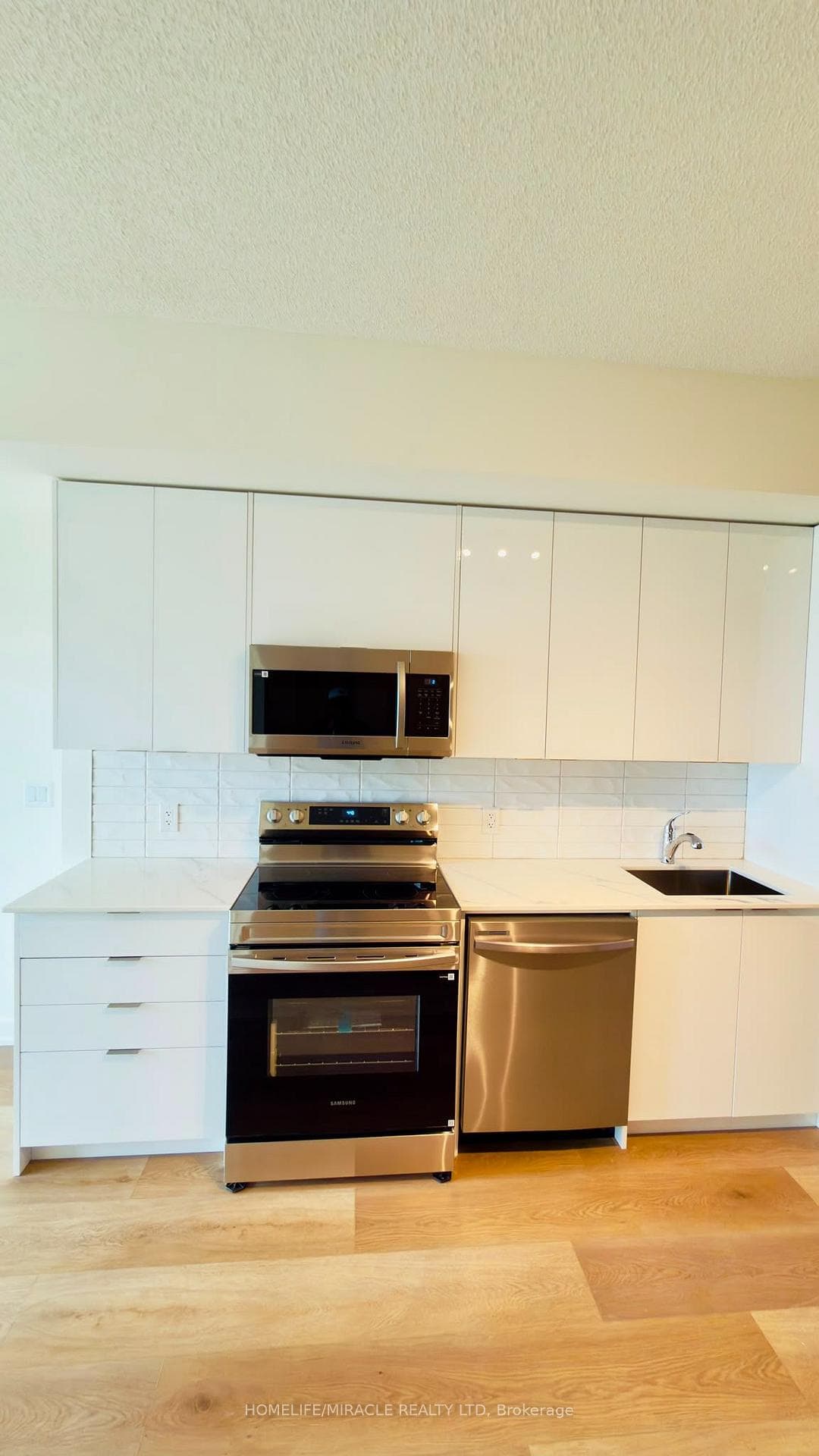33 Erie Avenue Unit 1205 photo 3