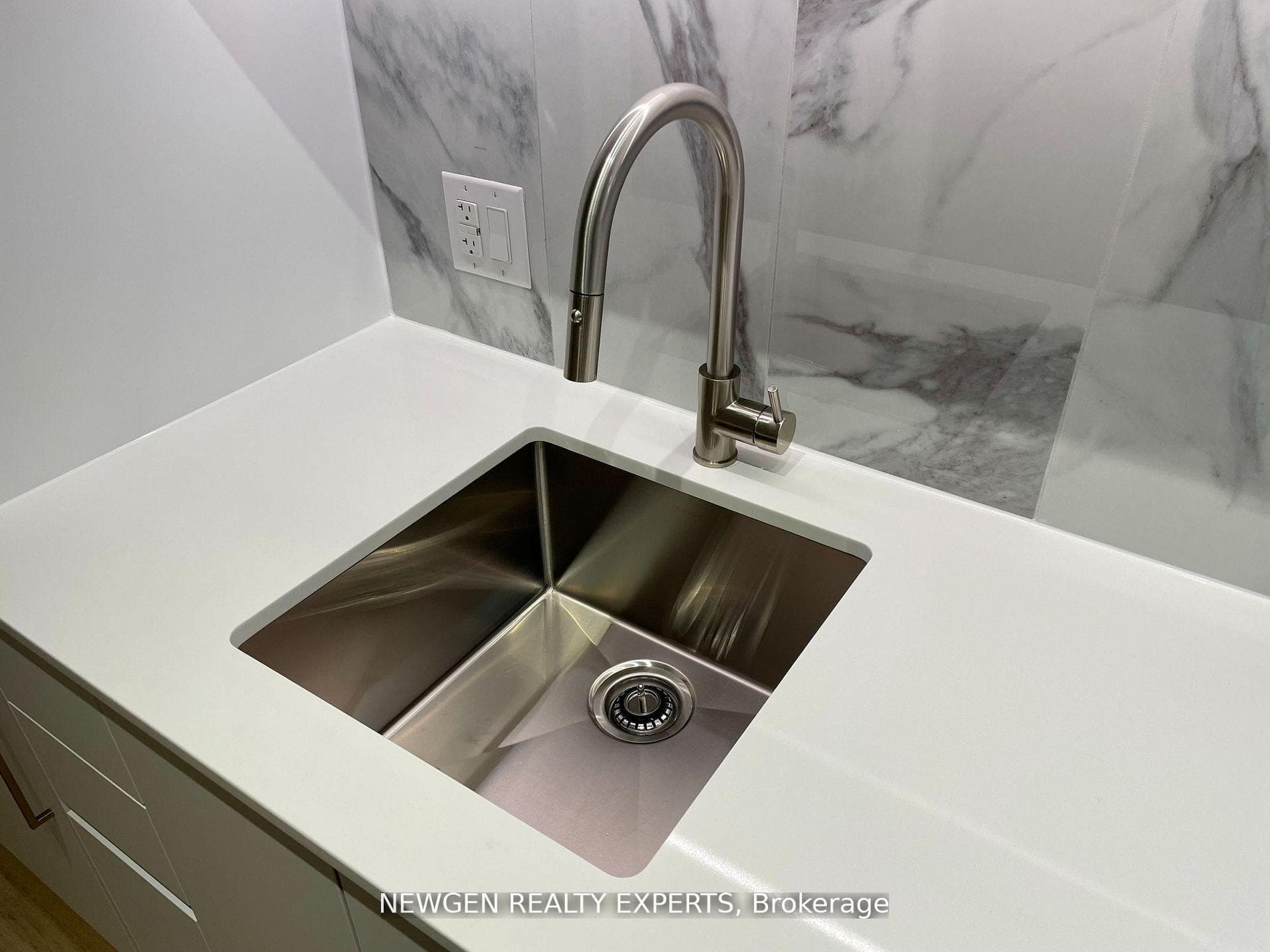 1100 Sheppard Avenue Unit LPH33 photo 14