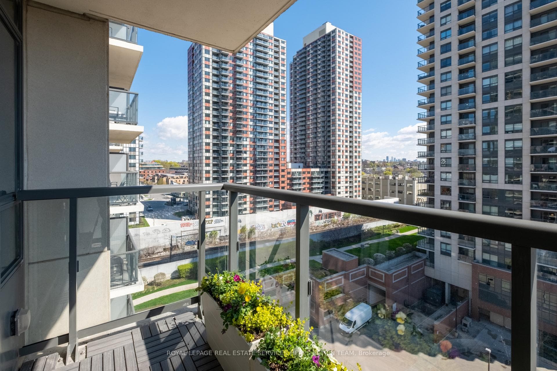 1420 Dupont Street Unit 1001 photo 17