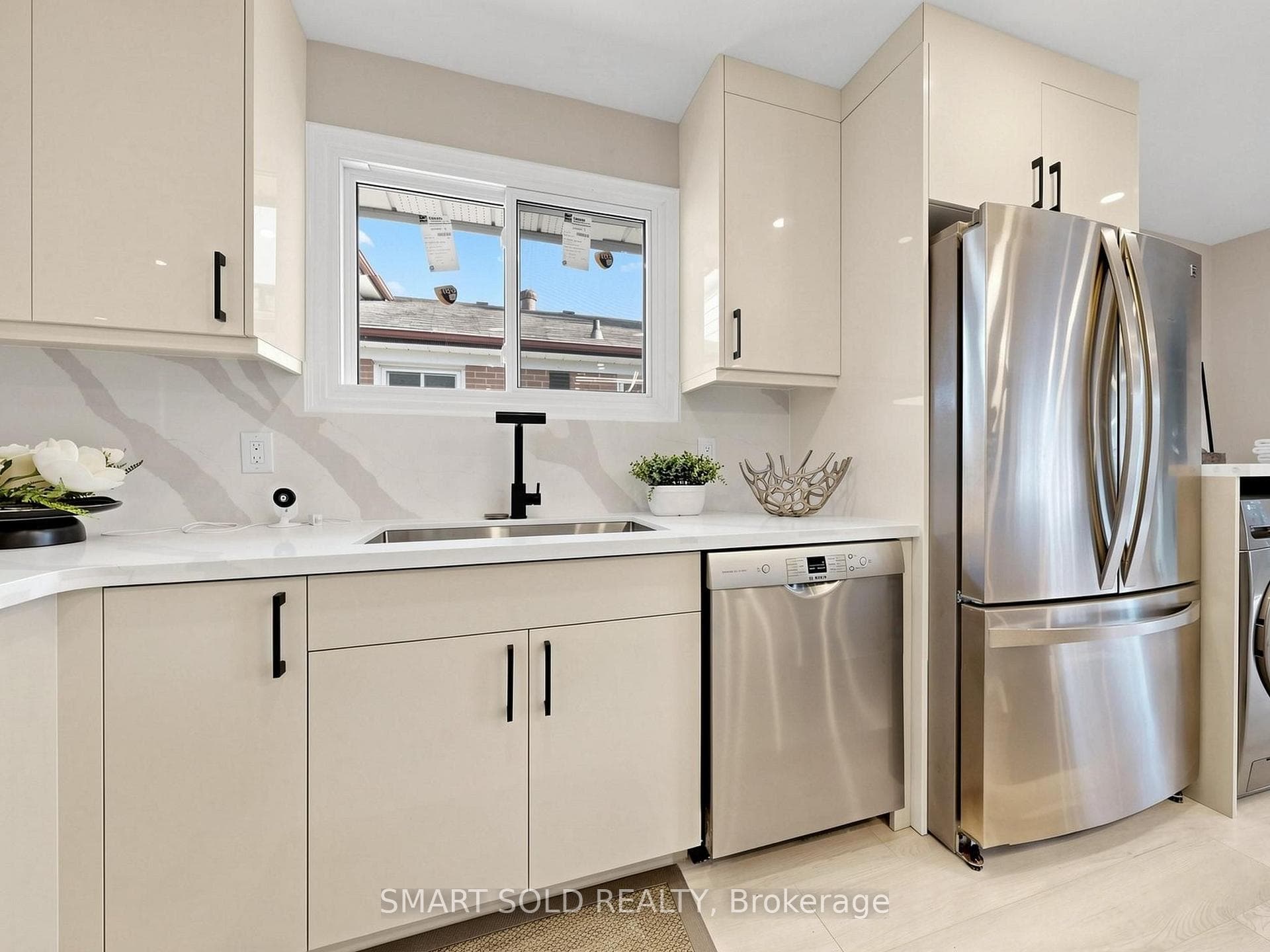 76 Clancy Drive photo 12