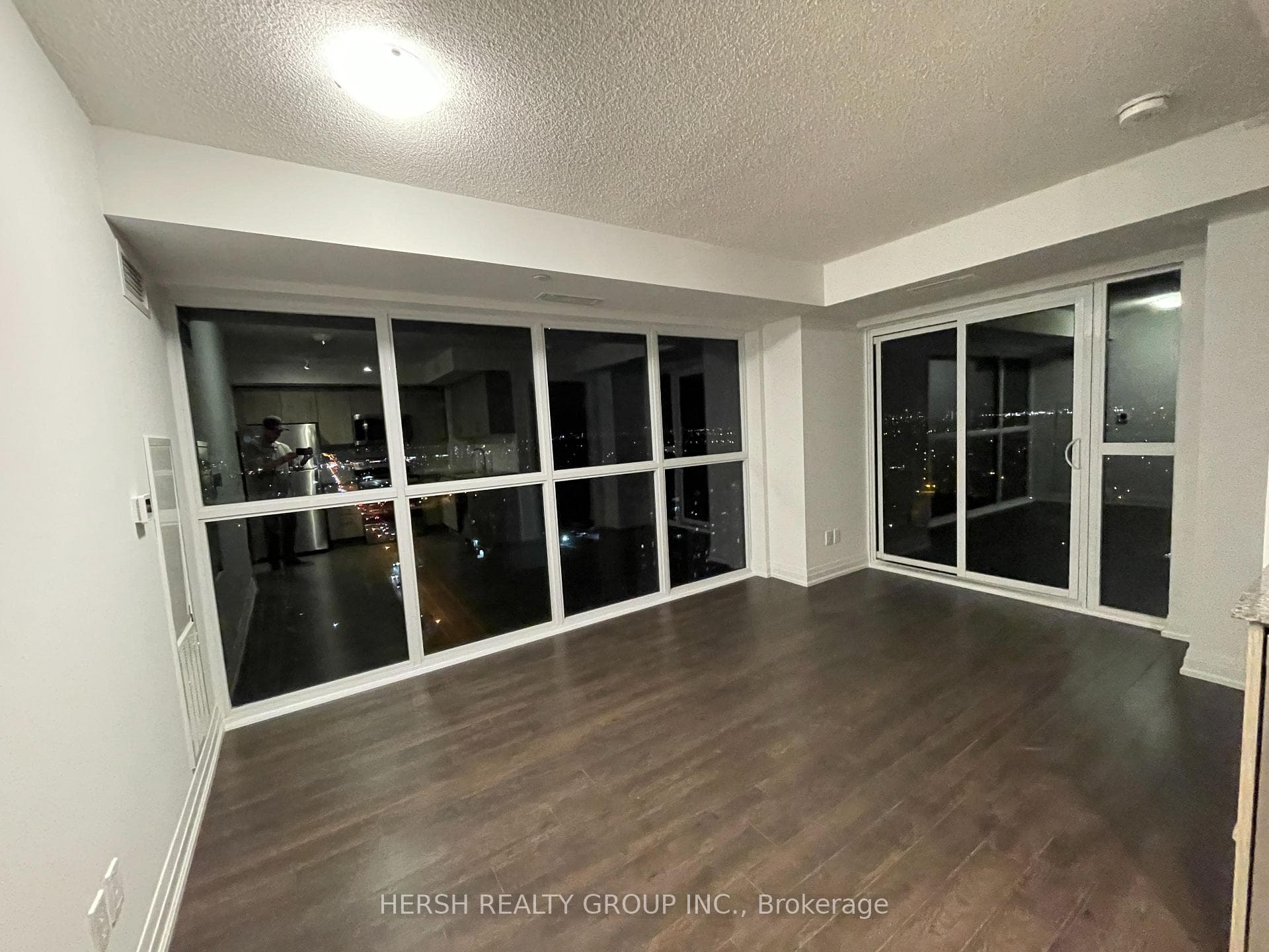 20 Meadowglen Place Unit 2206 photo 10