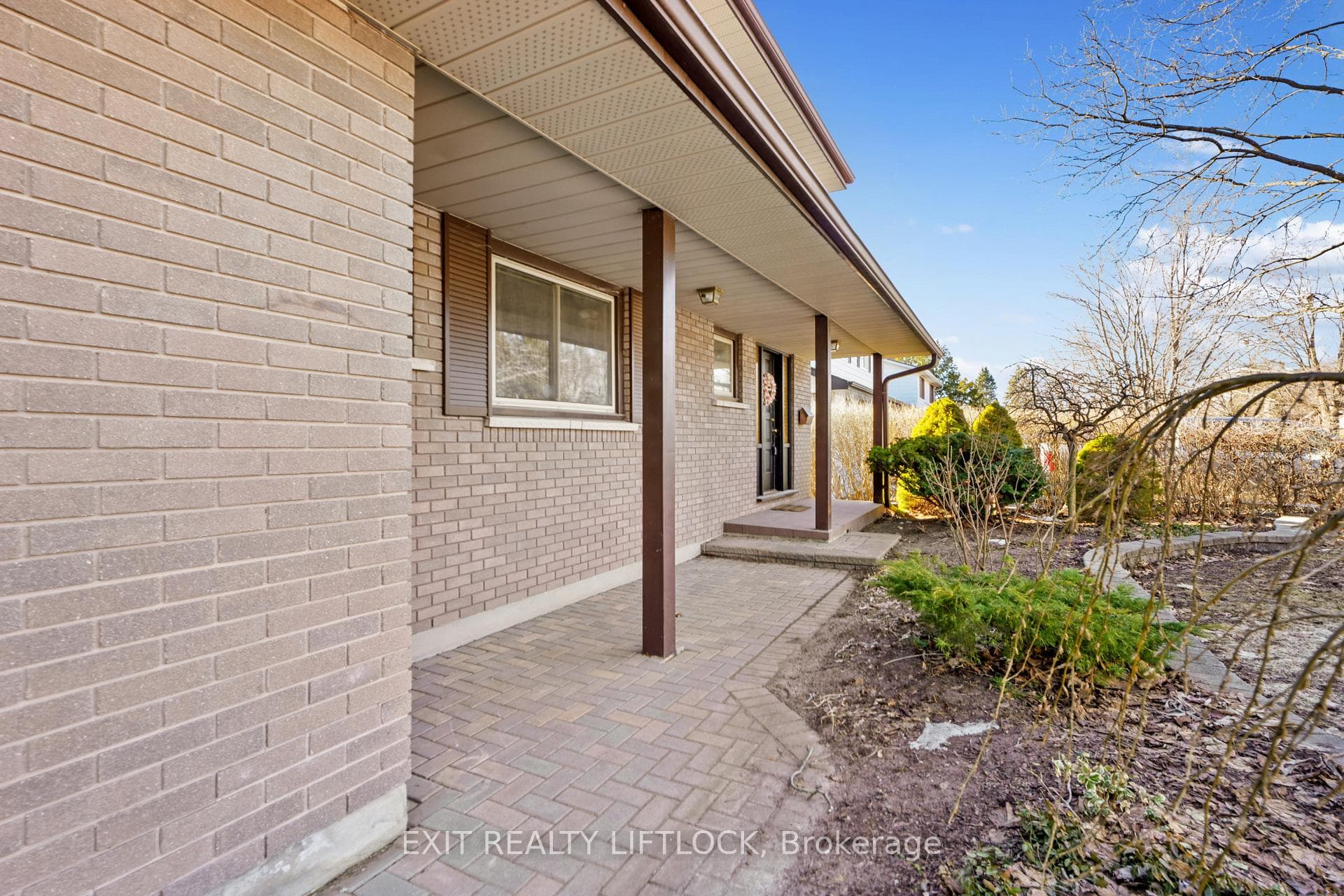 1310 Keewatin Boulevard photo 4
