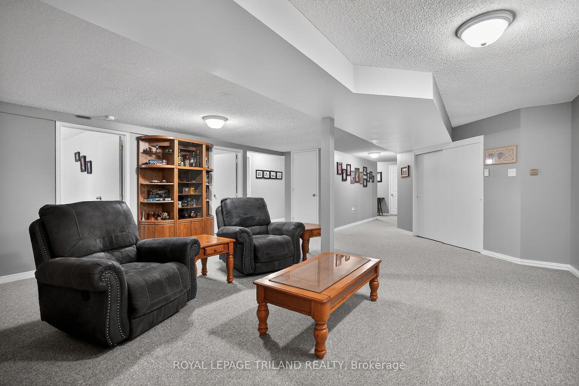 2 Axford Parkway photo 28