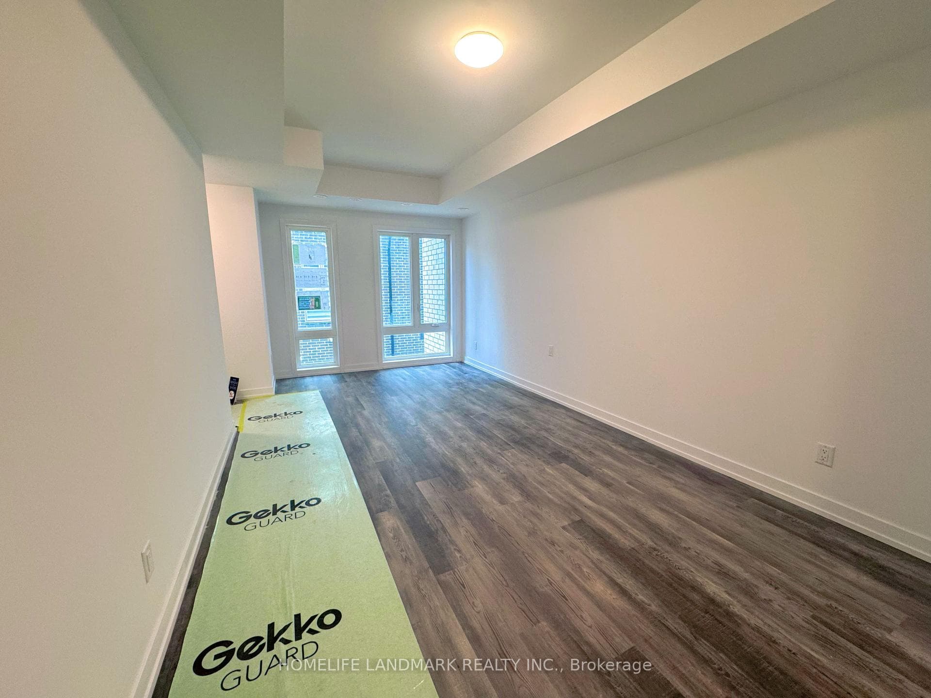5 Bancroft Lane Unit 307 photo 4