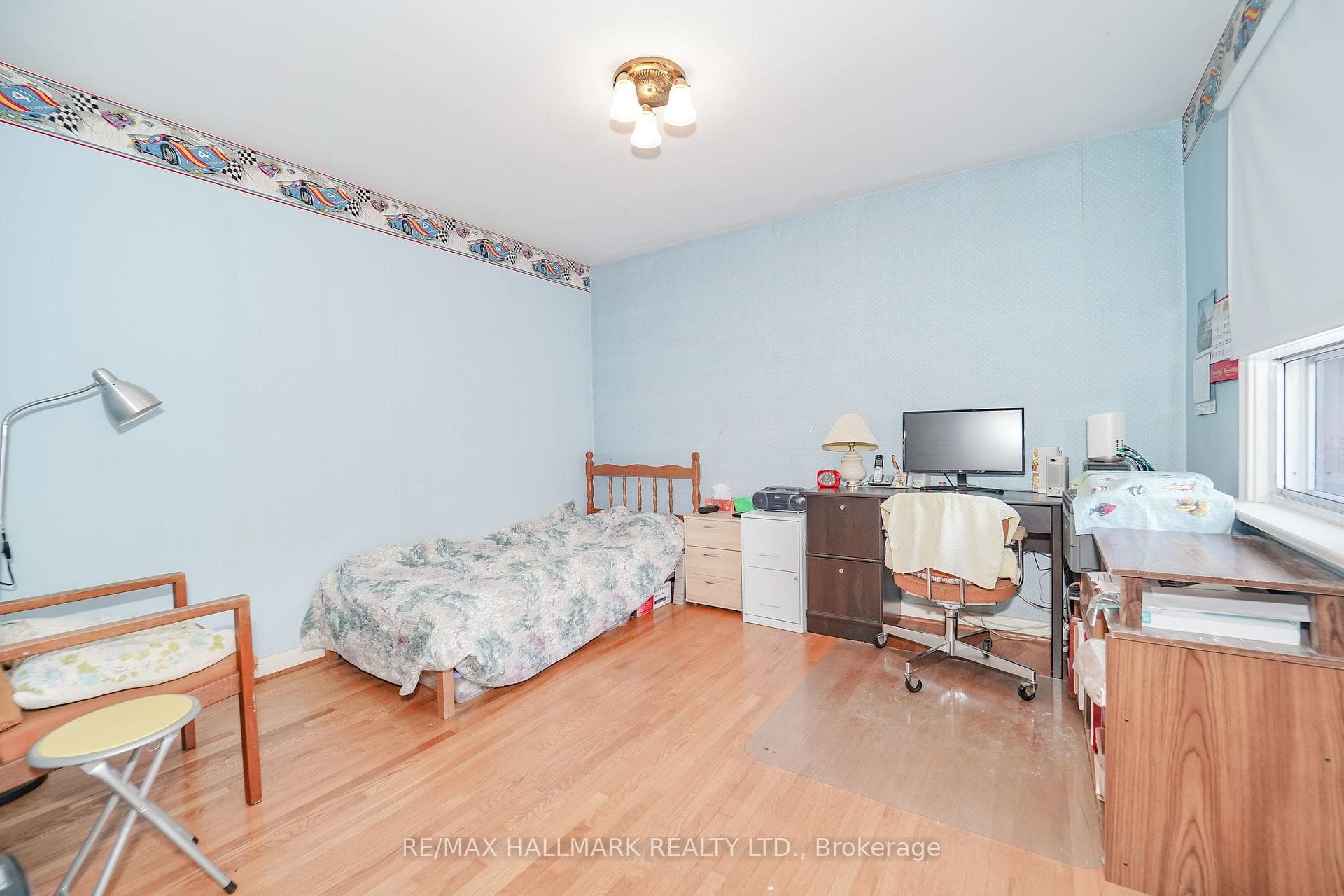 60 Vradenberg Drive photo 26