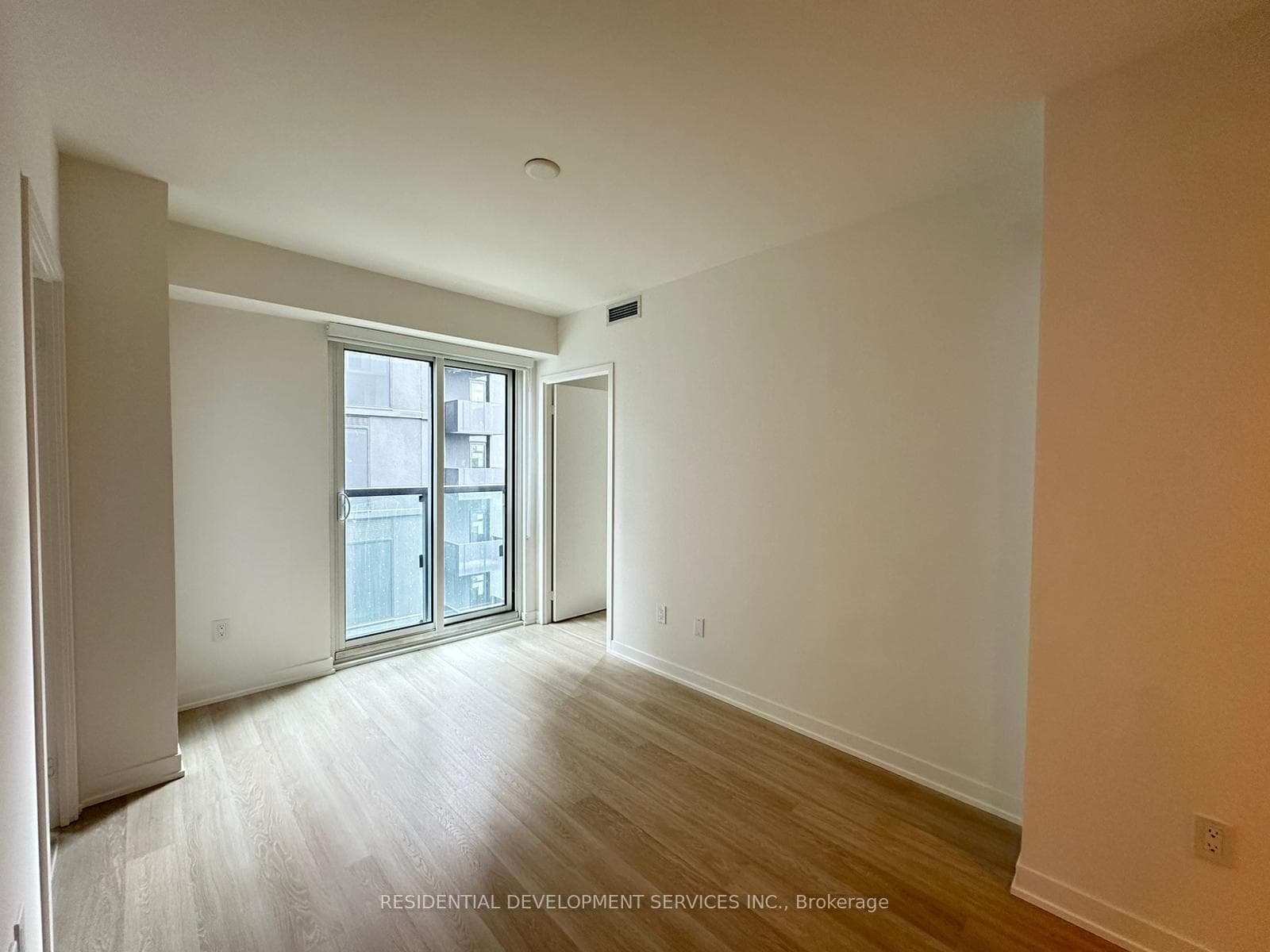 500 Wilson Avenue Unit 605 photo 6