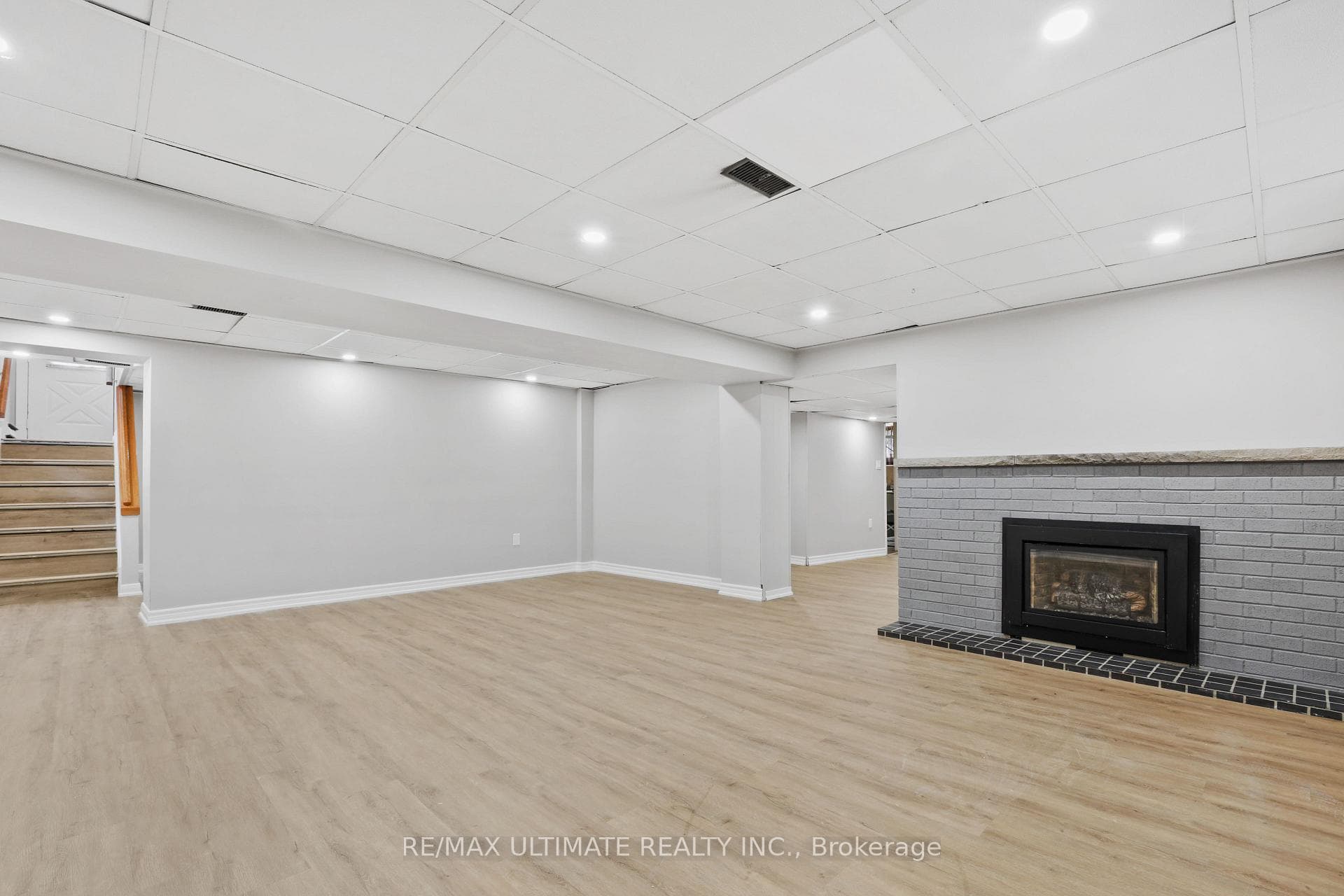 121 Elvaston Drive photo 21