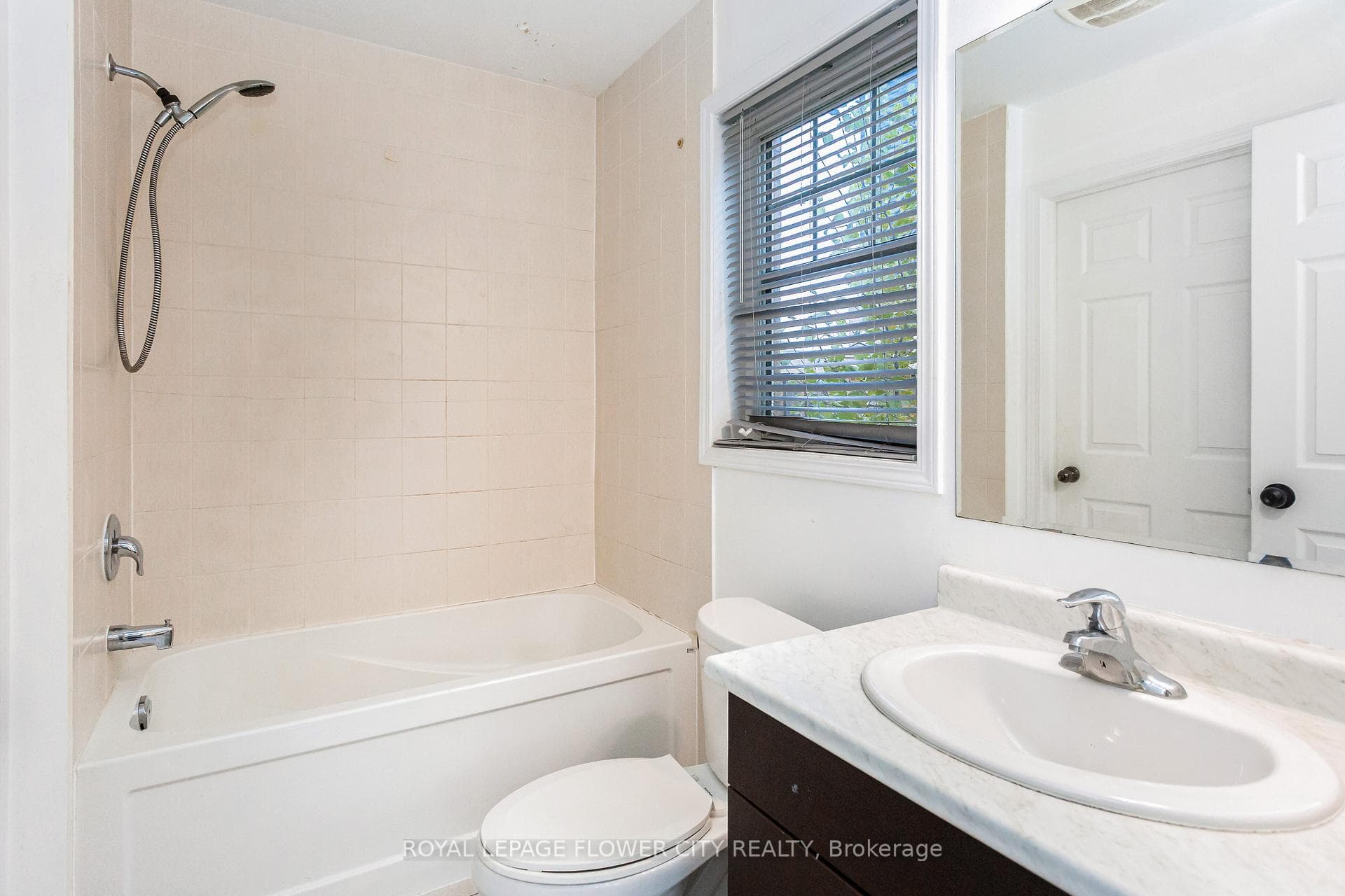 41 Vanhorne Close photo 10