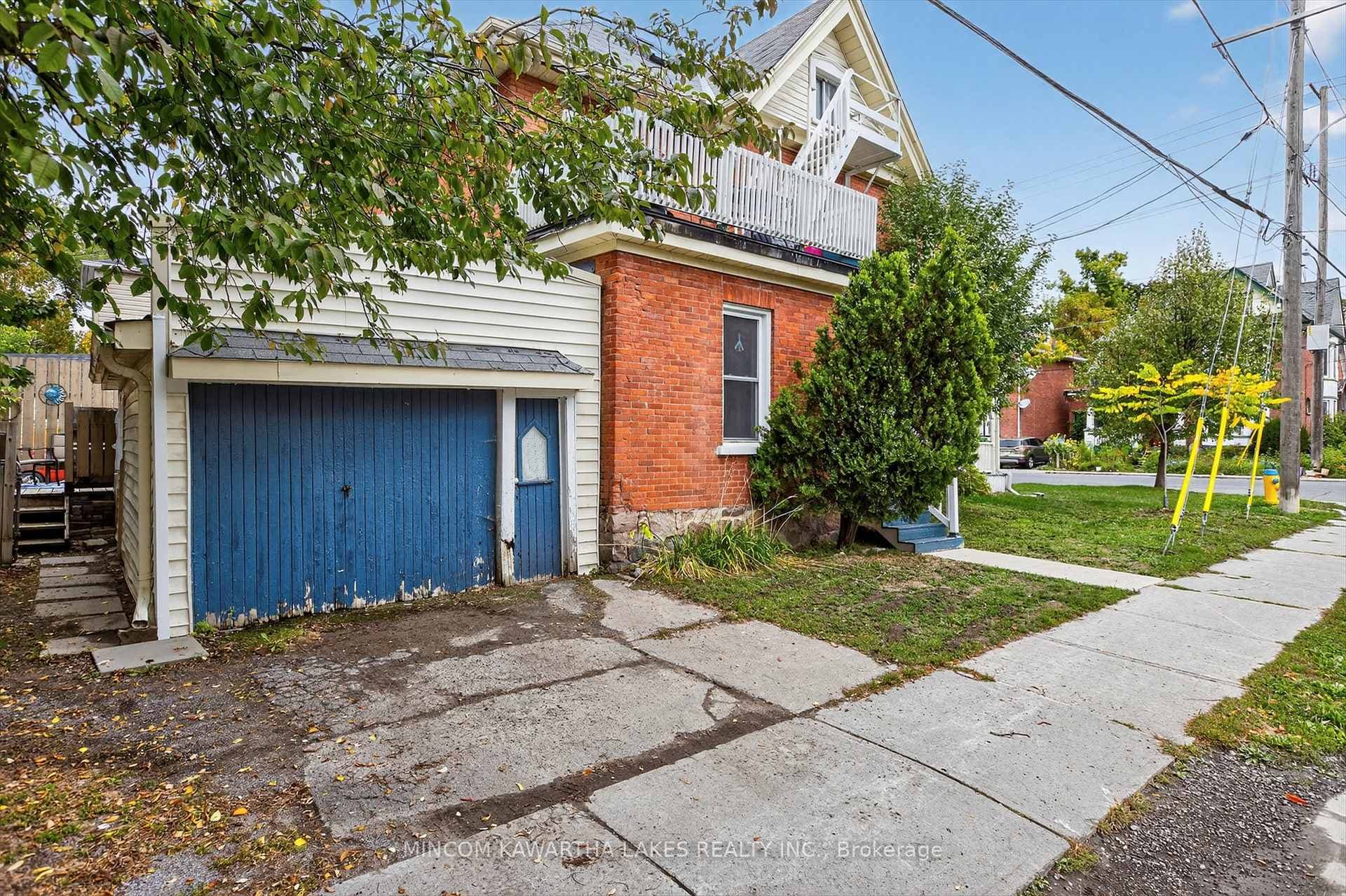 563 Aylmer Street photo 39