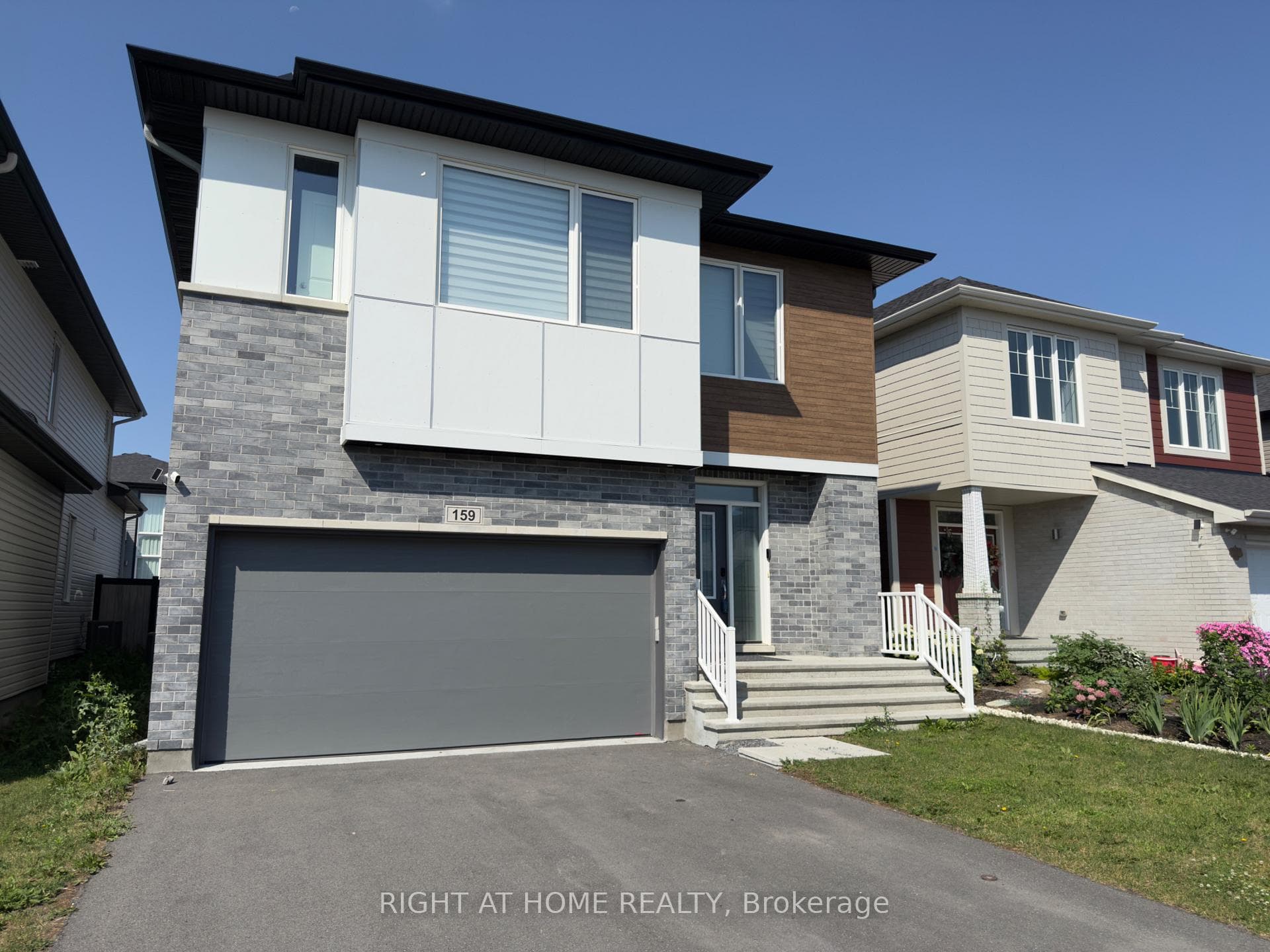 159 Boulonnais Grove photo 1