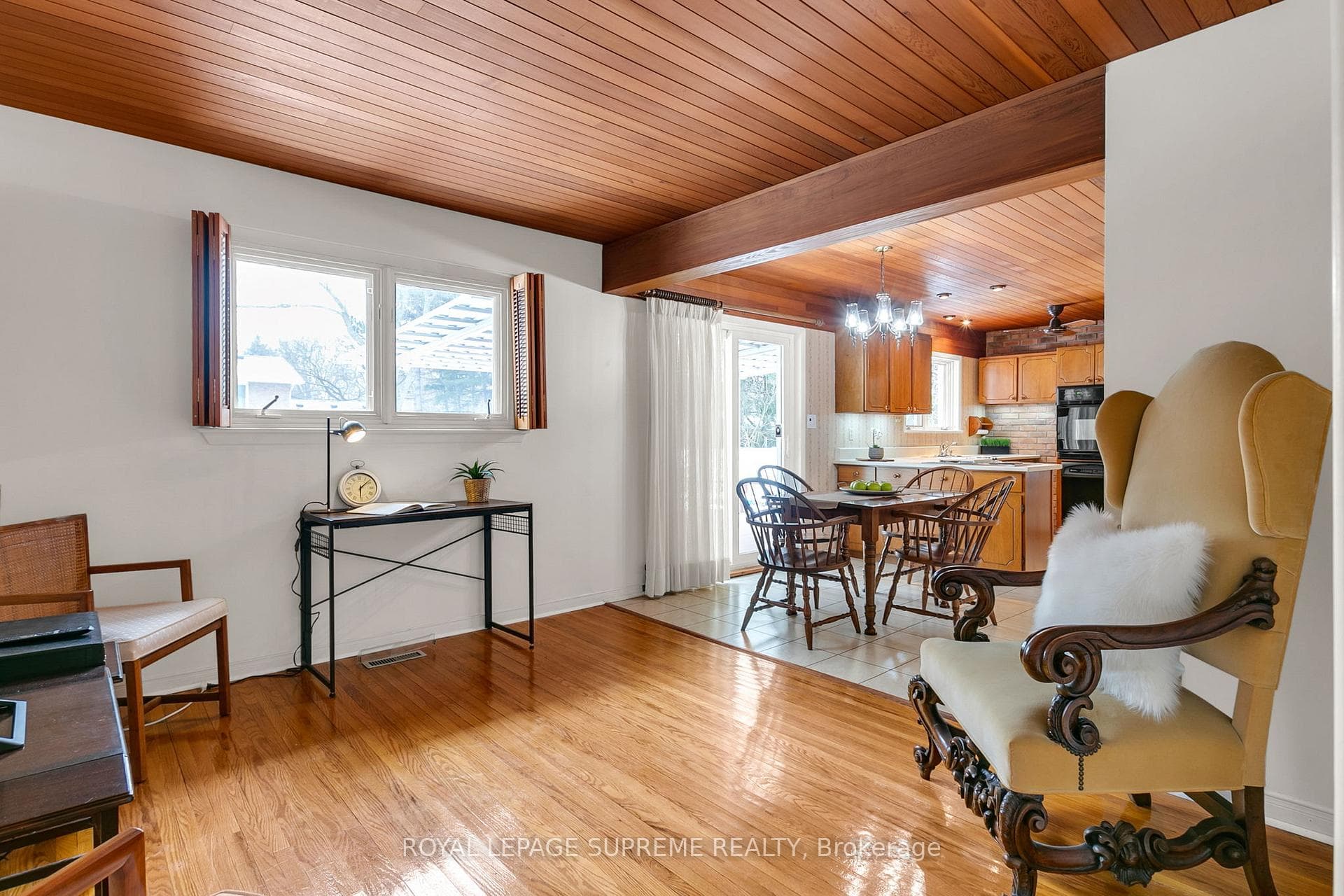 2094 Obeck Crescent photo 9