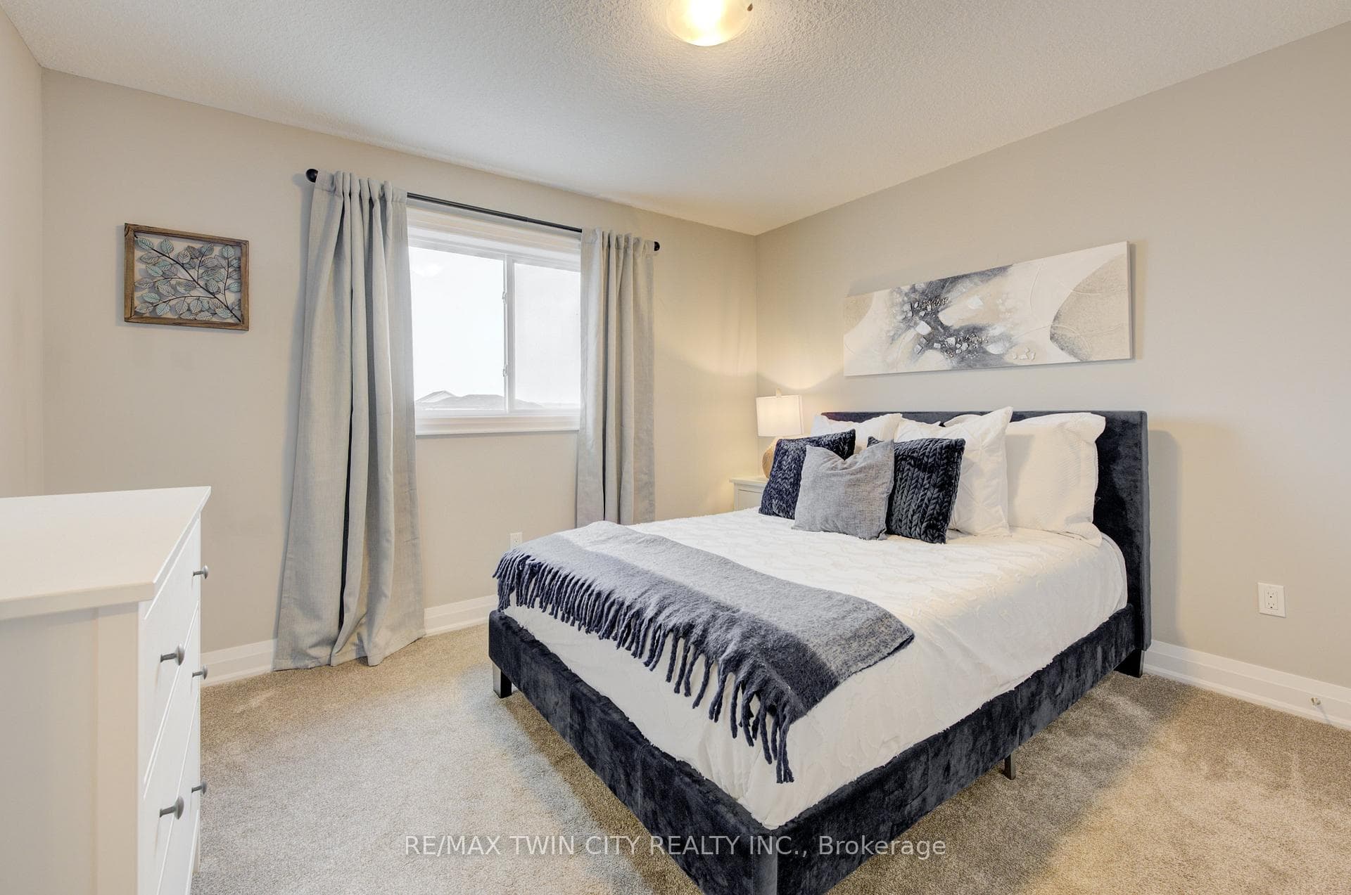 131 Woodberry Crescent photo 33