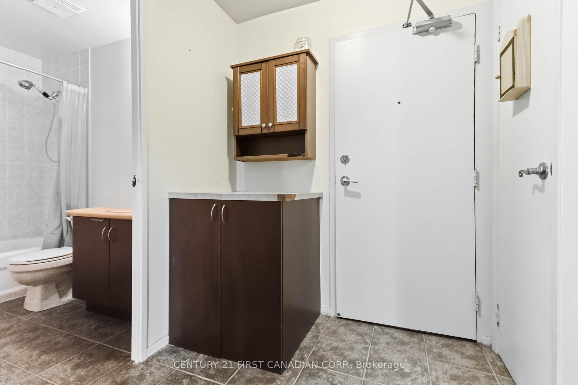 931 Wonderland Road Unit 707 photo 20