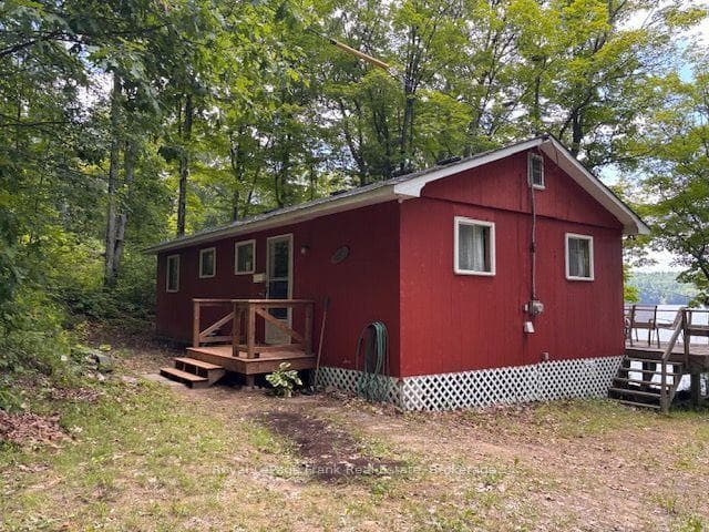 275 Faradale Drive photo 3