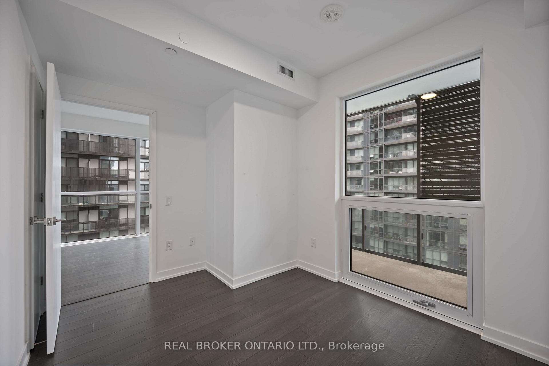 39 Roehampton Avenue Unit 1408 photo 28