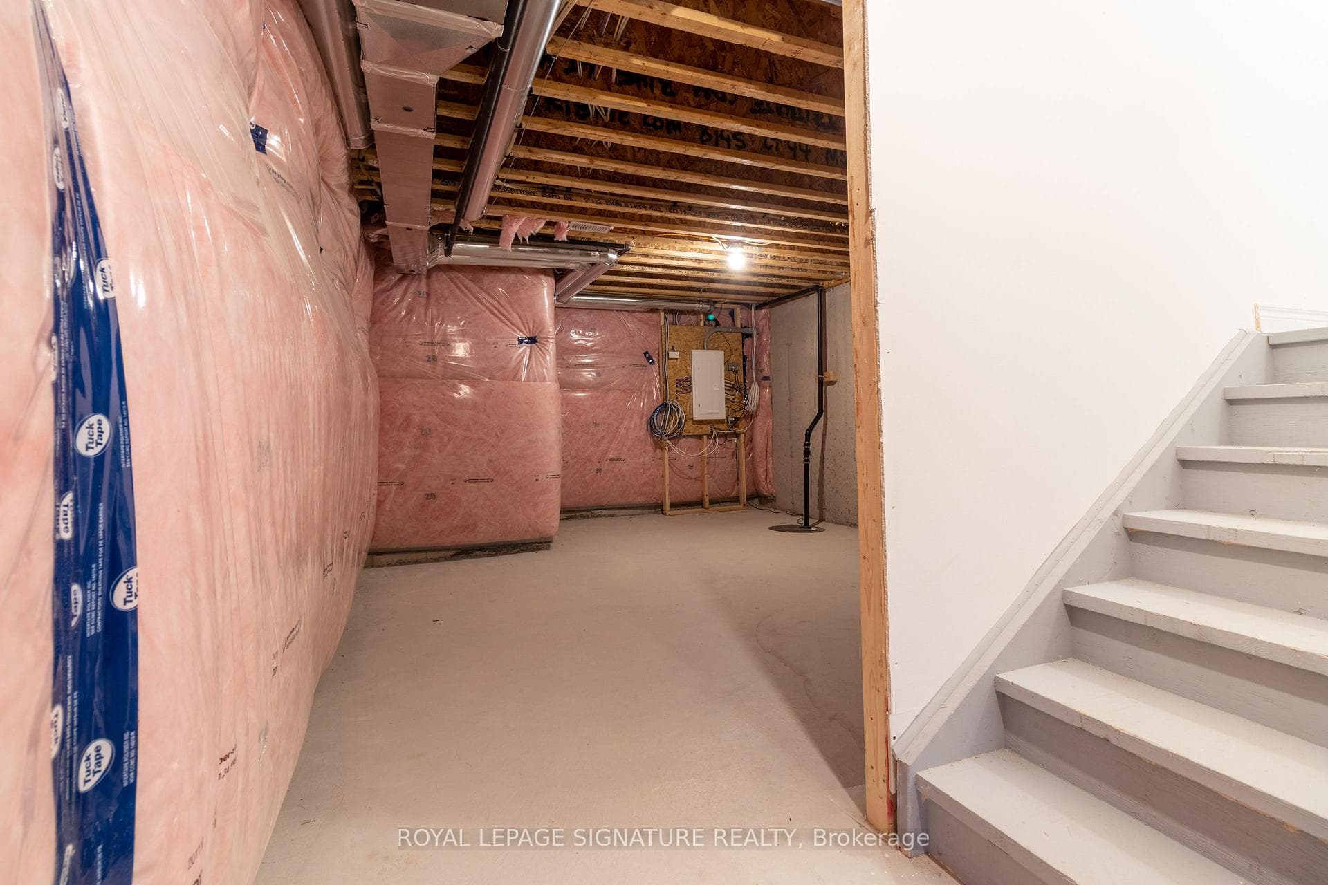 342 Stewart Street photo 36