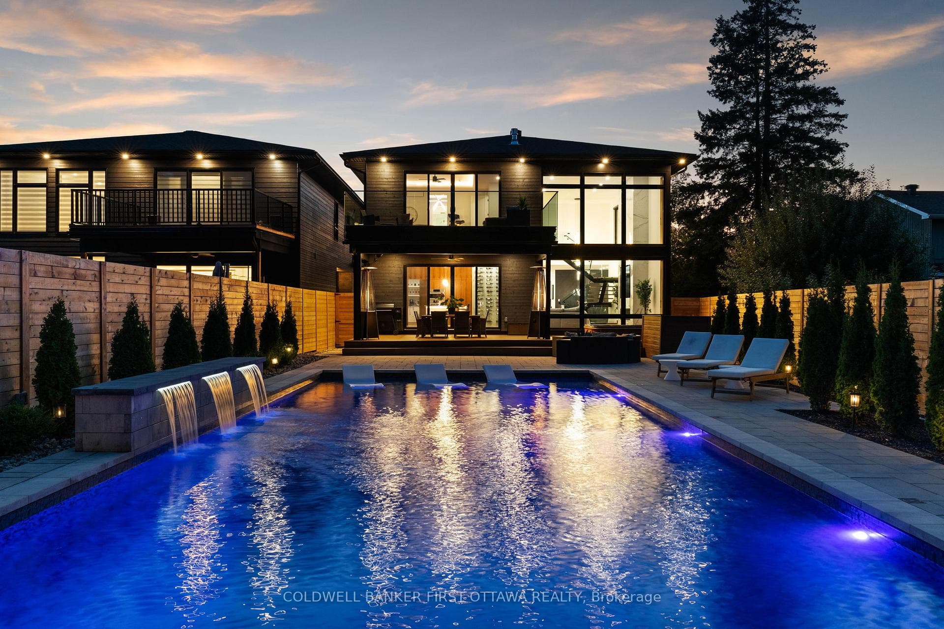 1124 Normandy Crescent photo 46