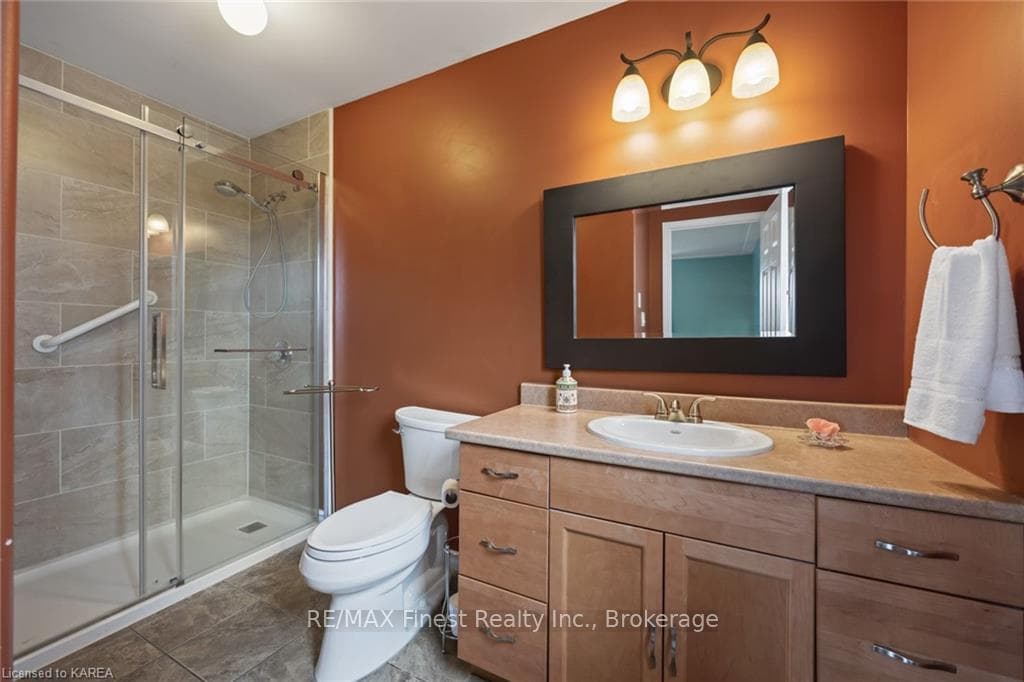1468 HANOVER Drive photo 21