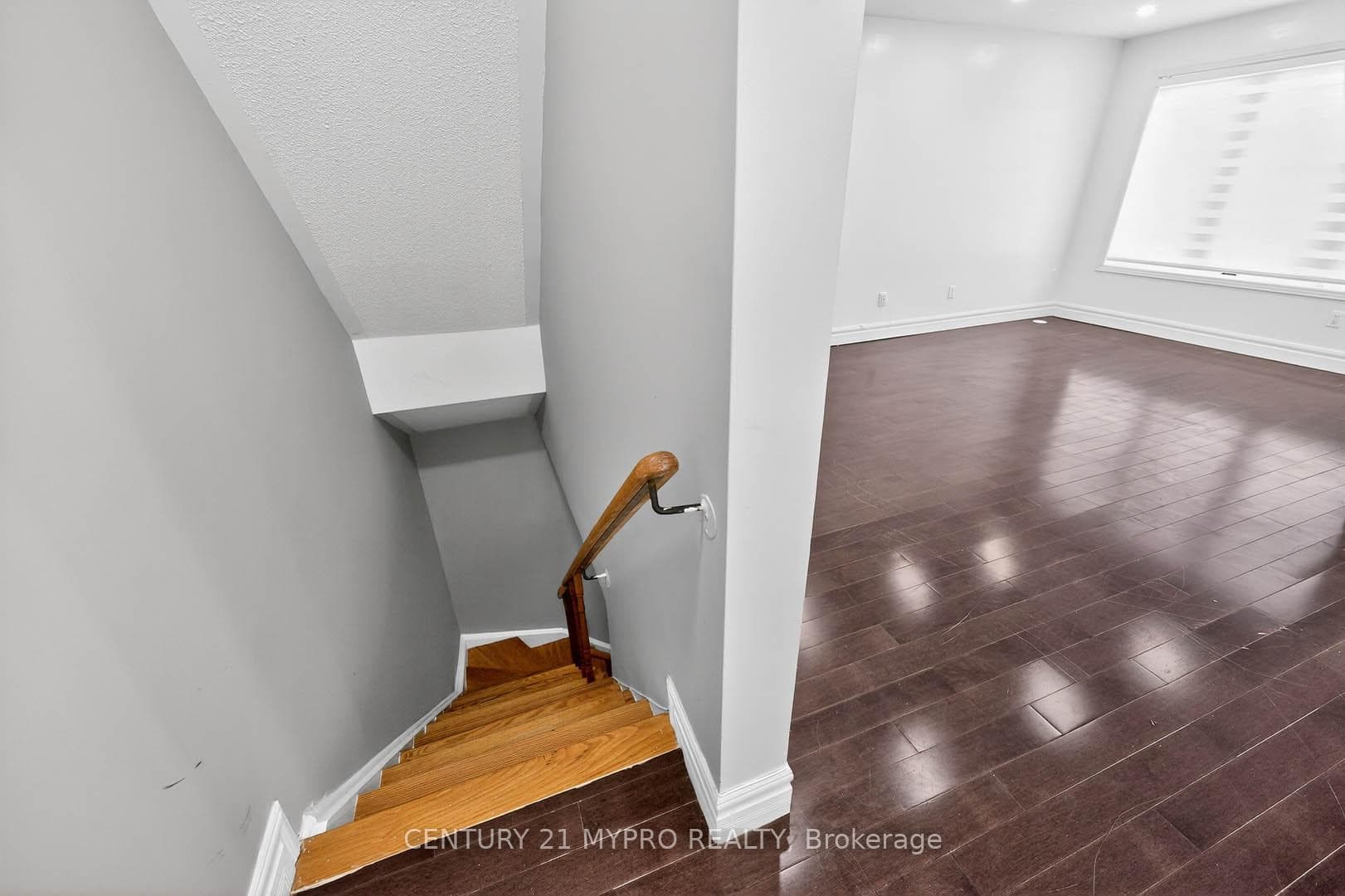 29 Rosebank Drive Unit 807 photo 36