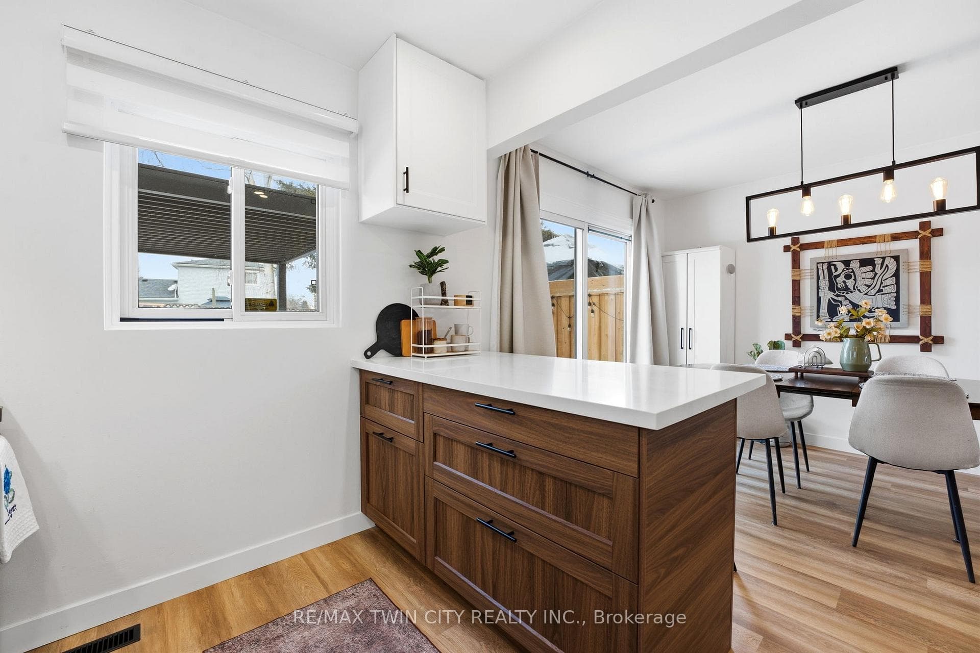104 White Owl Crescent photo 14