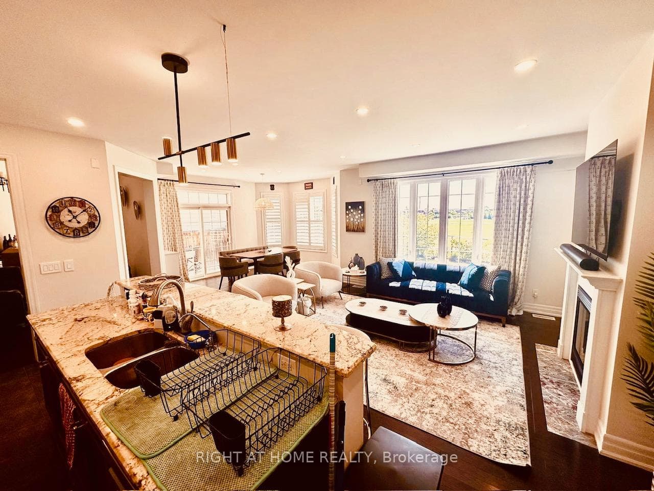 94 Forbes Terrace photo 3