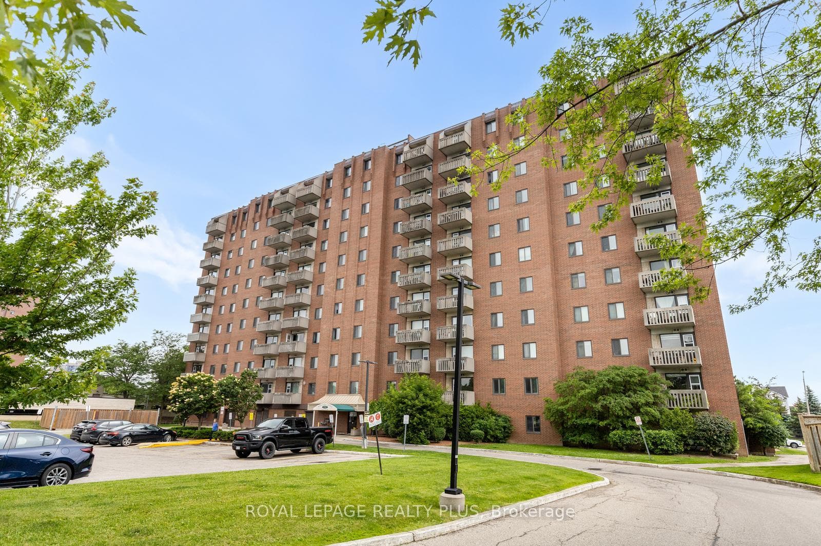 6720 Glen Erin Drive Unit 1012 photo 2
