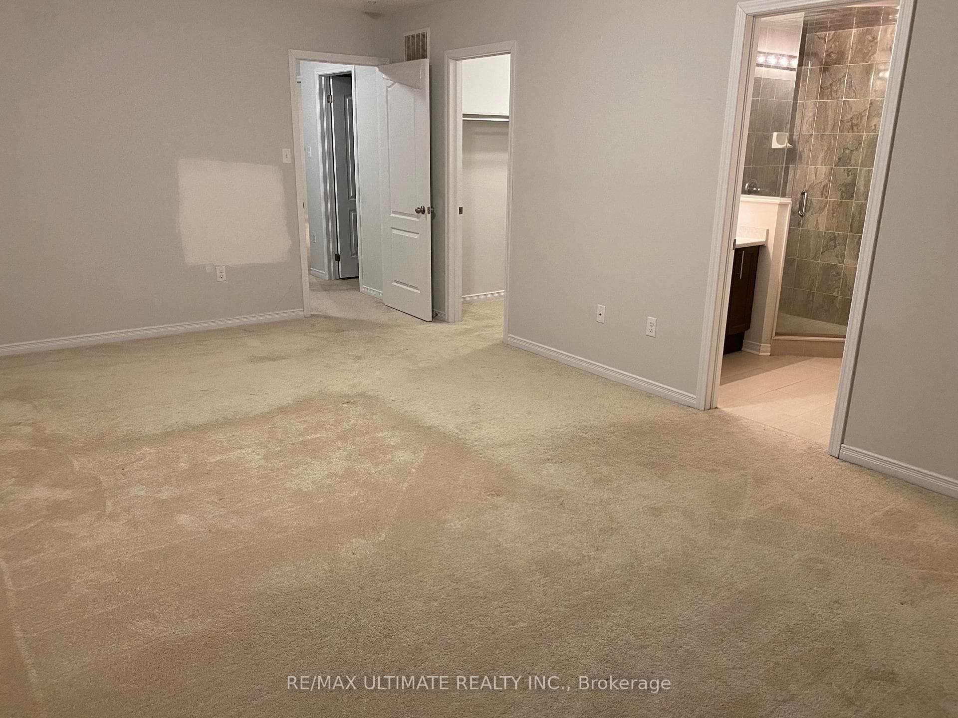 41 Kirby Avenue photo 7