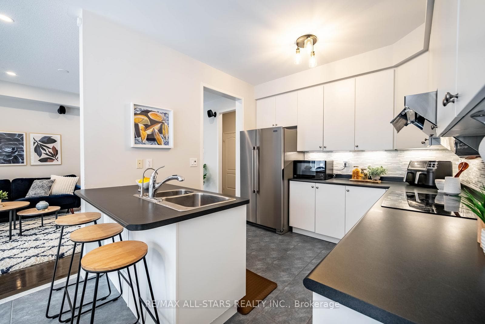 406 Reeves Way Boulevard photo 14