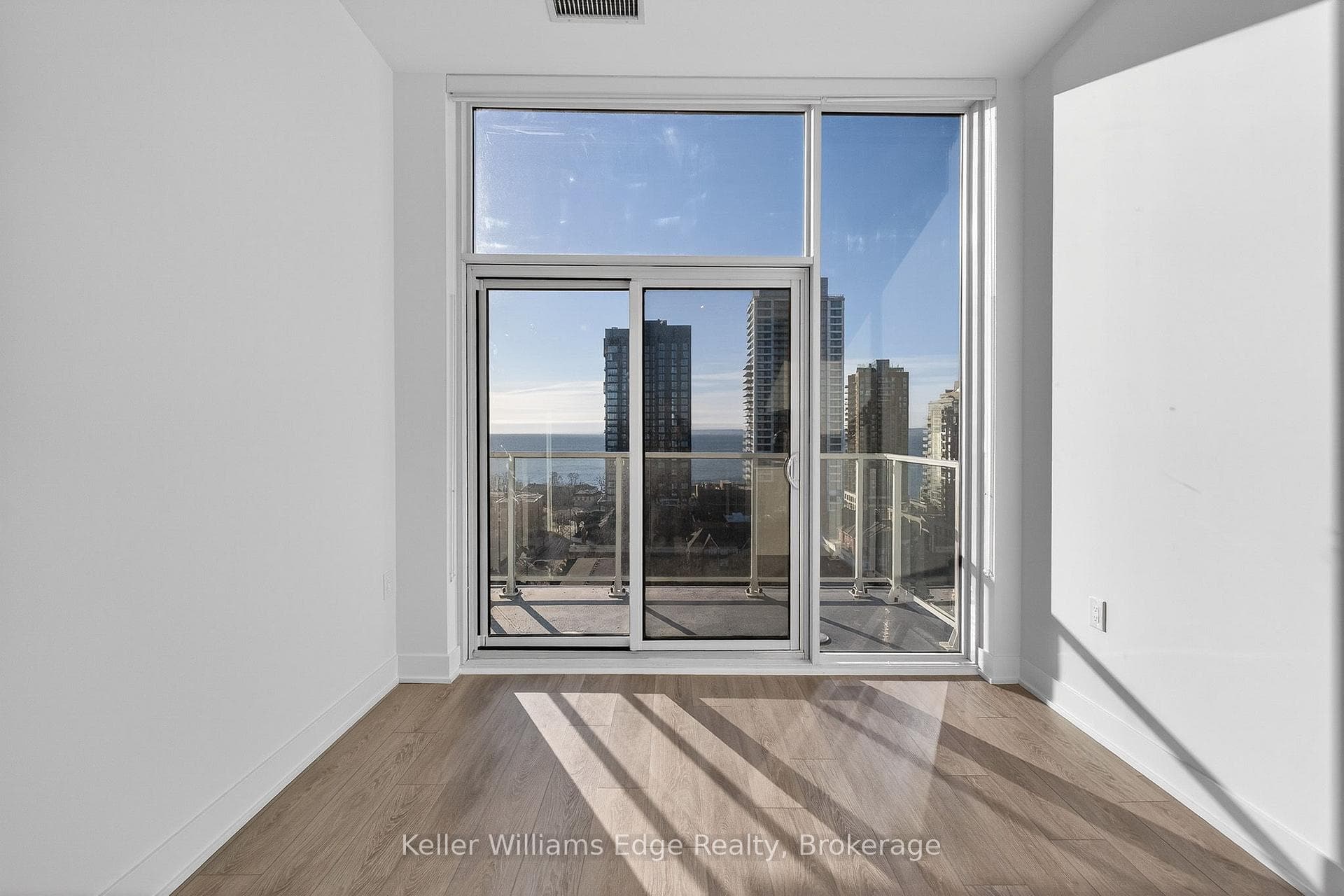 2088 James Street Unit 1307 photo 17