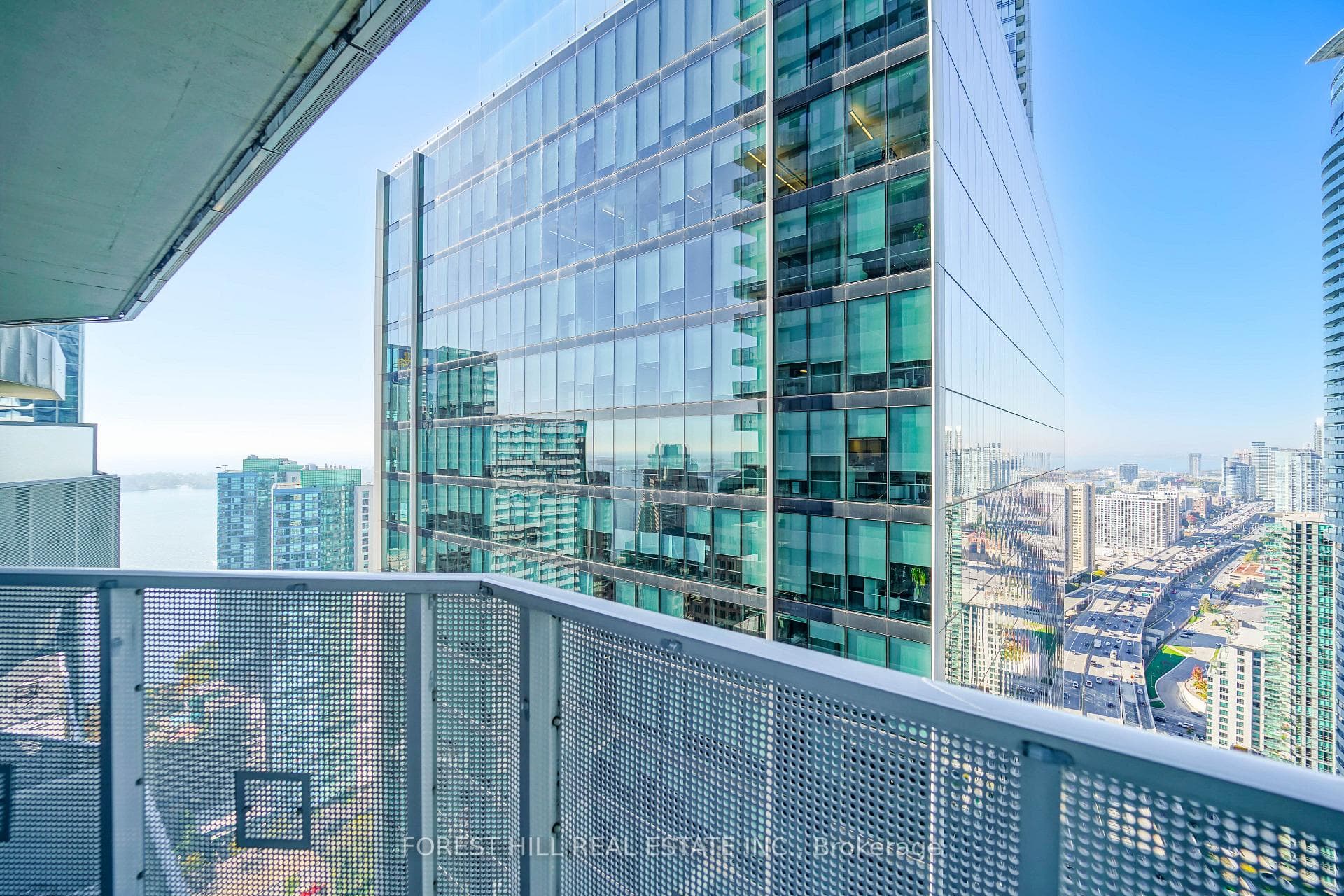 100 Harbour Street Unit 3901 photo 19