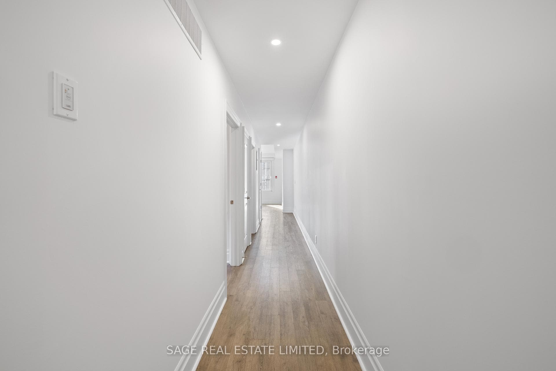 1 Lansdowne Avenue Unit 2A photo 3