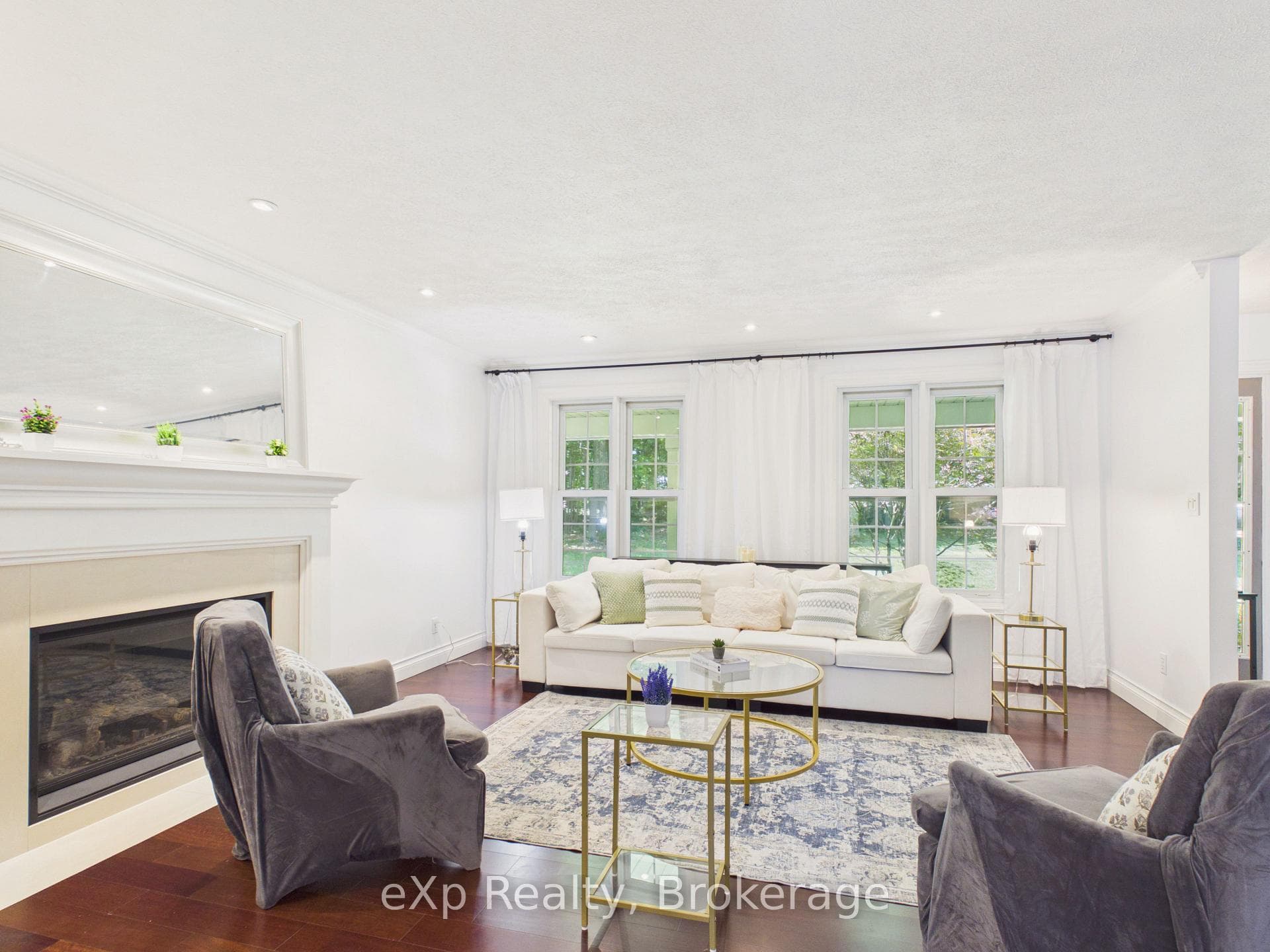 20 Highland Crescent photo 7