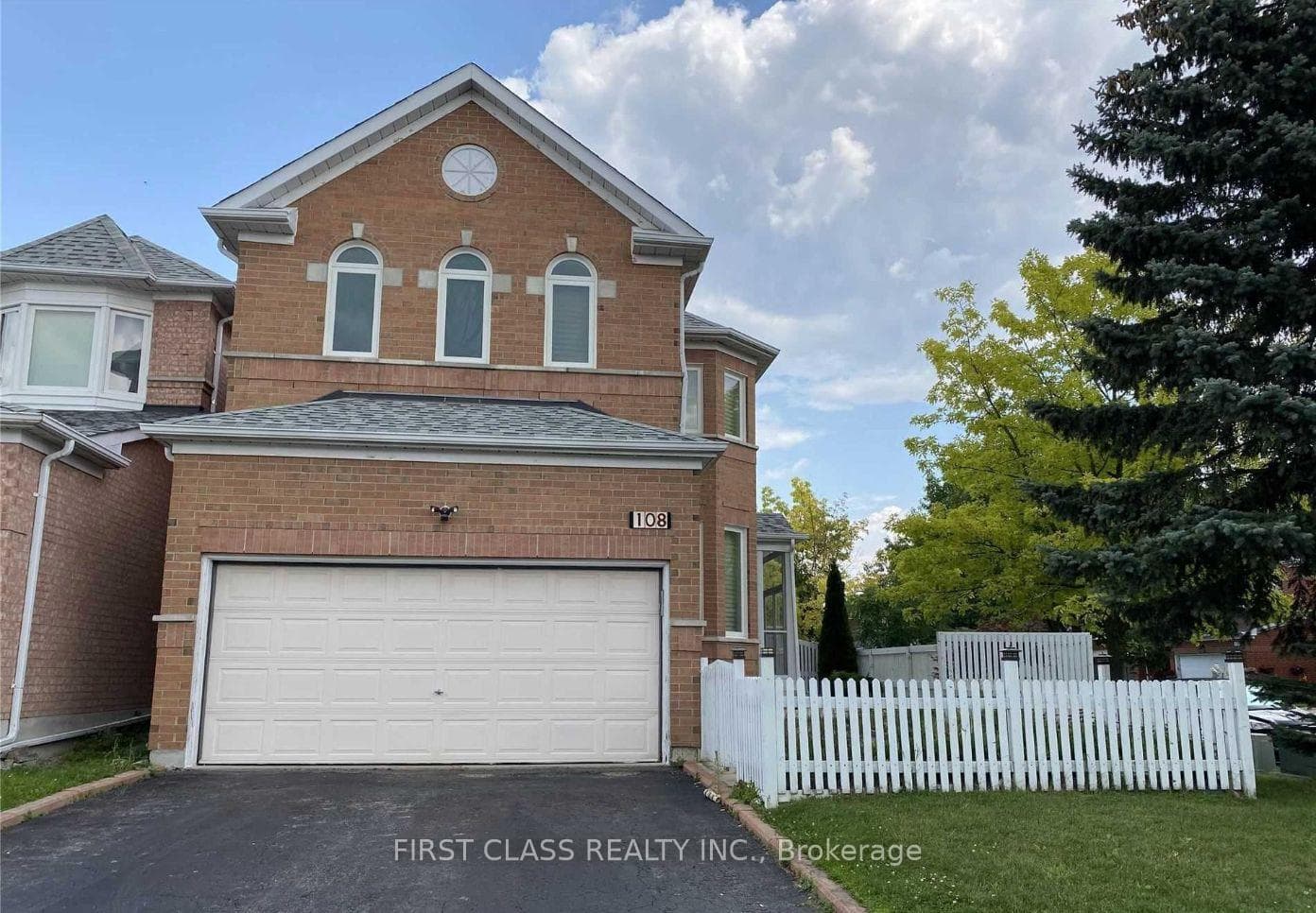 108 Snowdon Circle photo 1