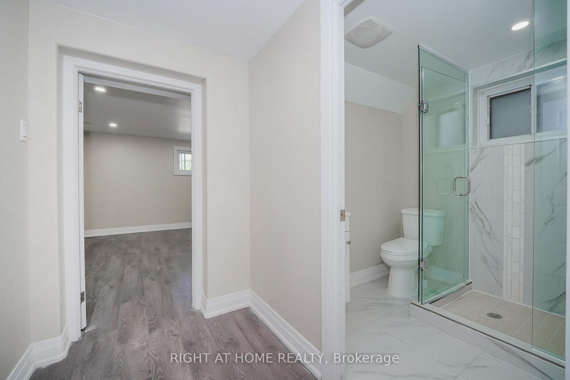 50 Coral Harbour Crescent Unit Unit B photo 18
