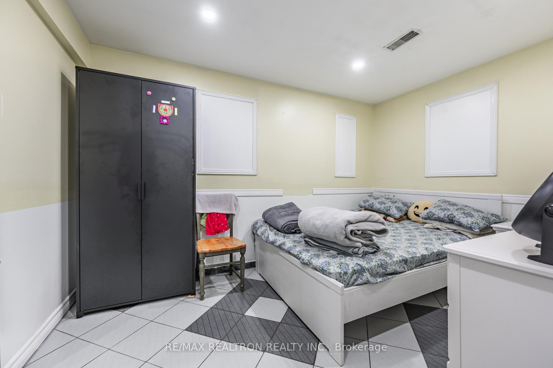20 Greenspire Road photo 32