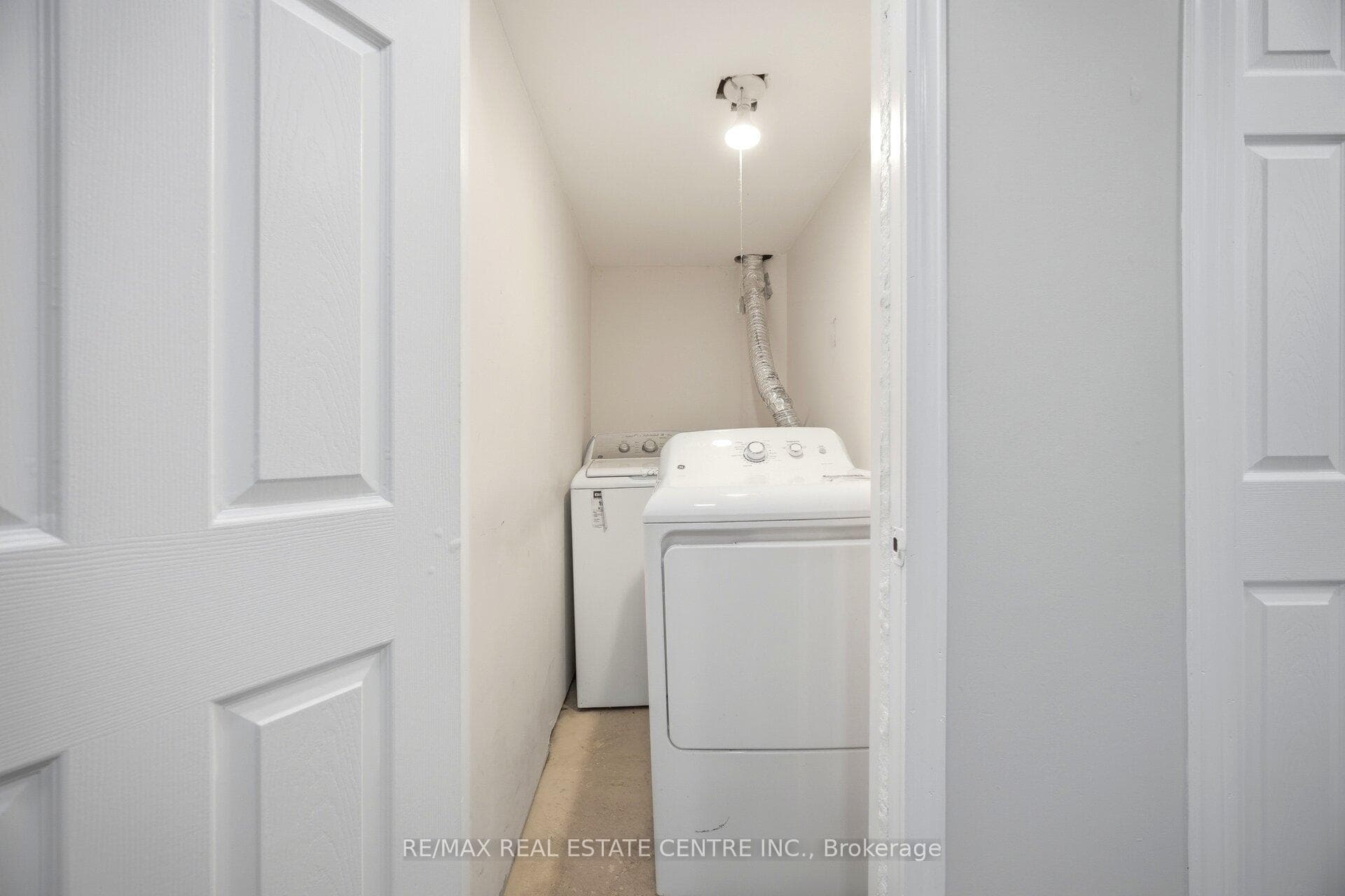 31 Spicebush Terrace photo 46