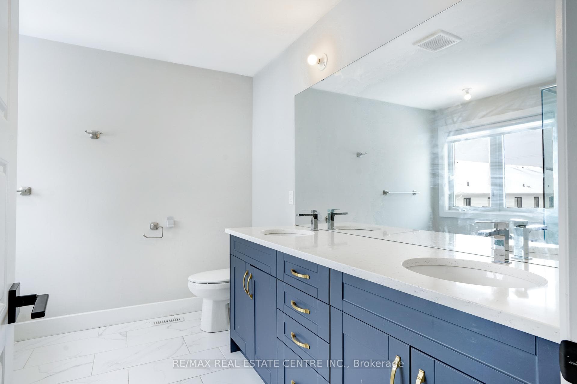 3328 Oriole Drive Unit Full House photo 19