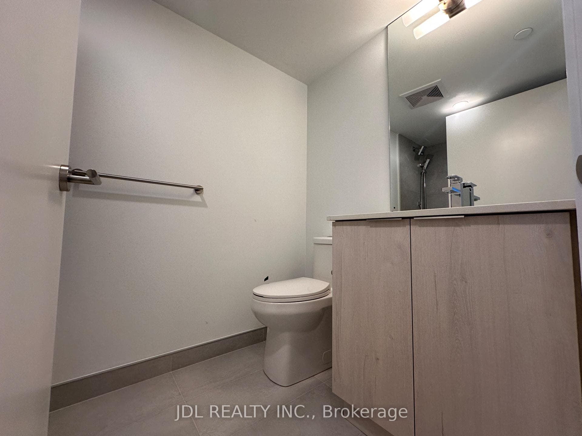 47 Mutual Street Unit 1502 photo 8