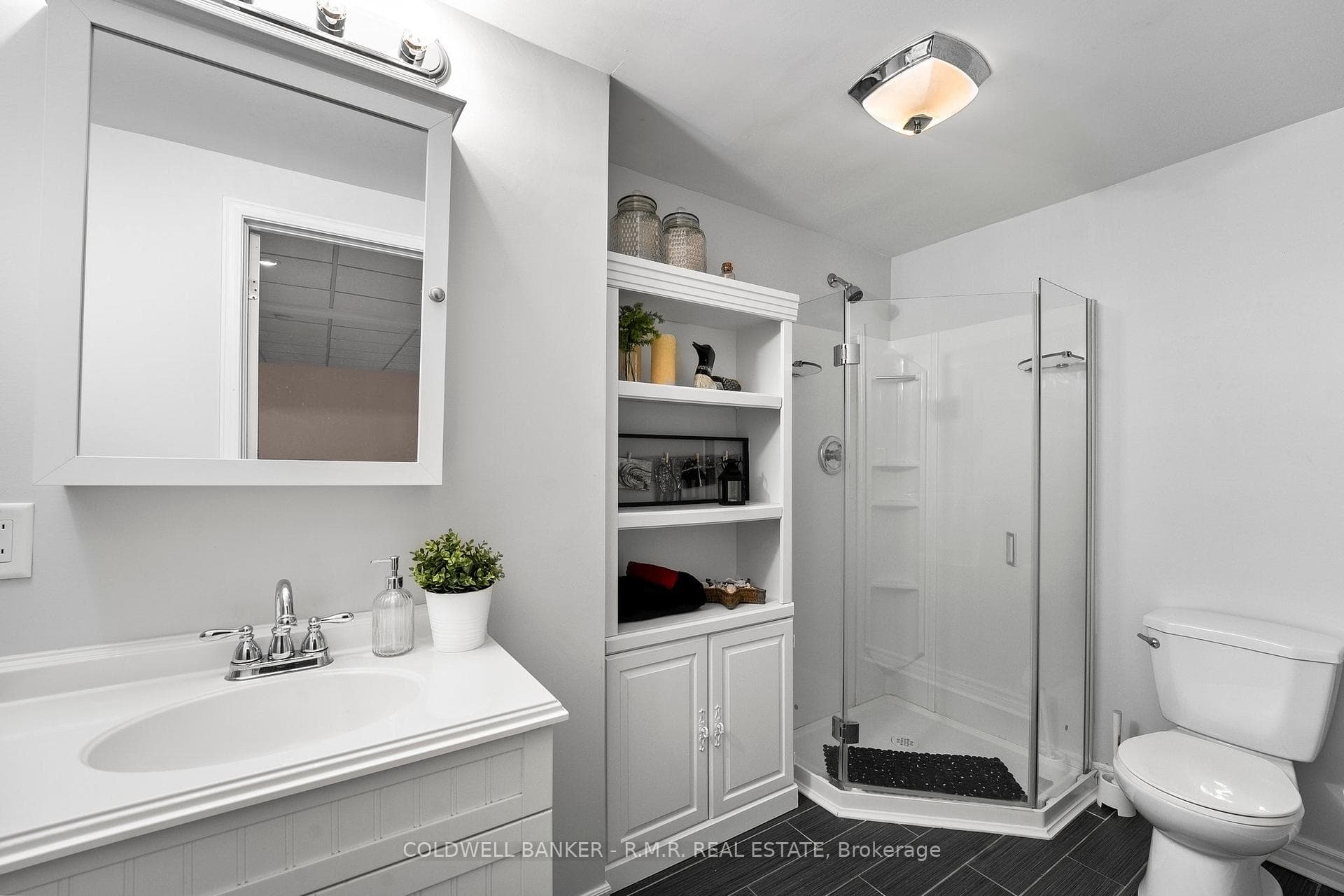 107 Stagemaster Crescent photo 31